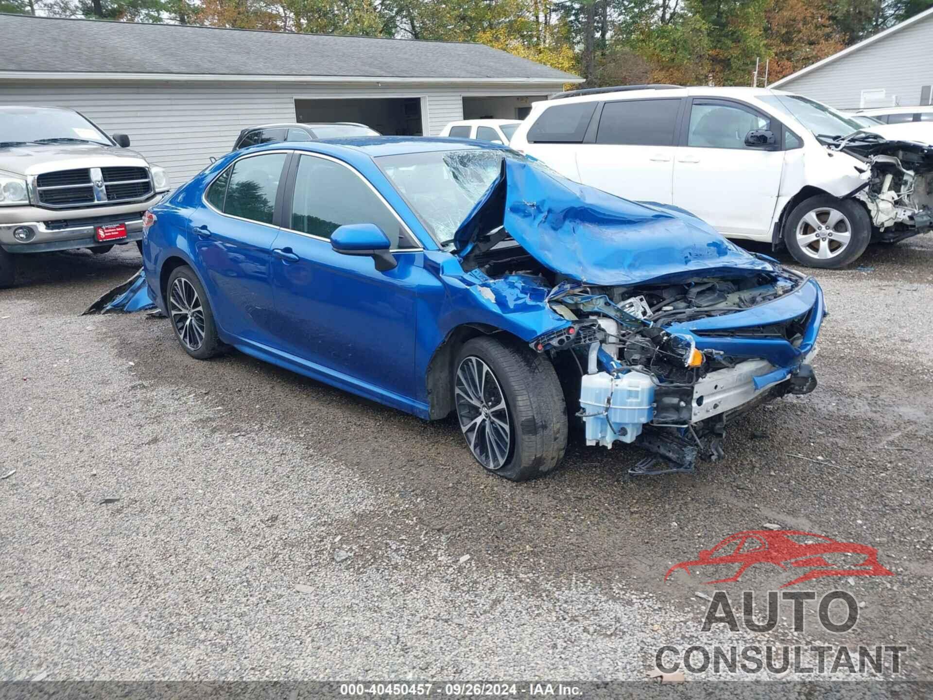TOYOTA CAMRY 2018 - 4T1B11HK6JU121851