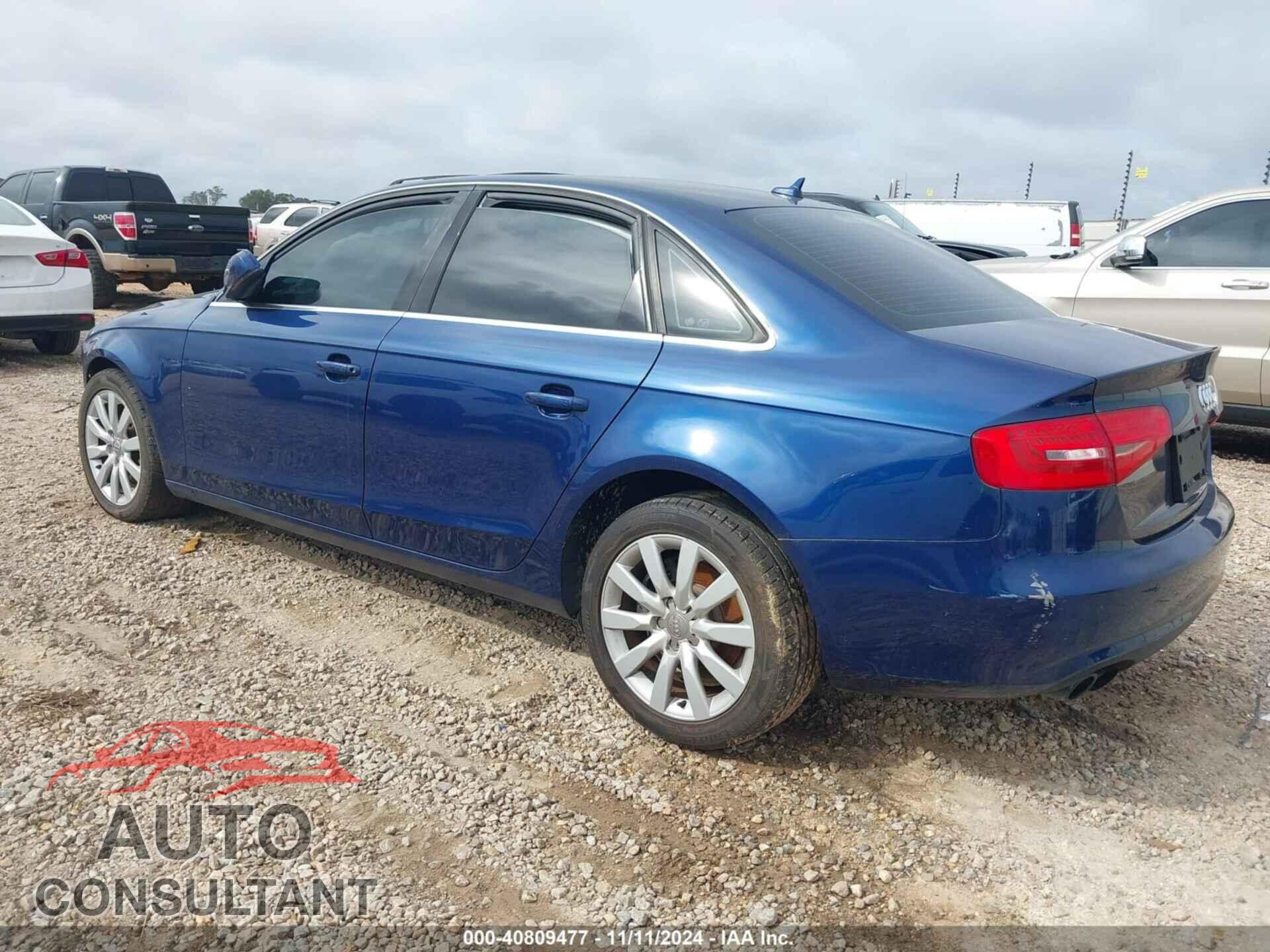 AUDI A4 2013 - WAUAFAFL5DA123641