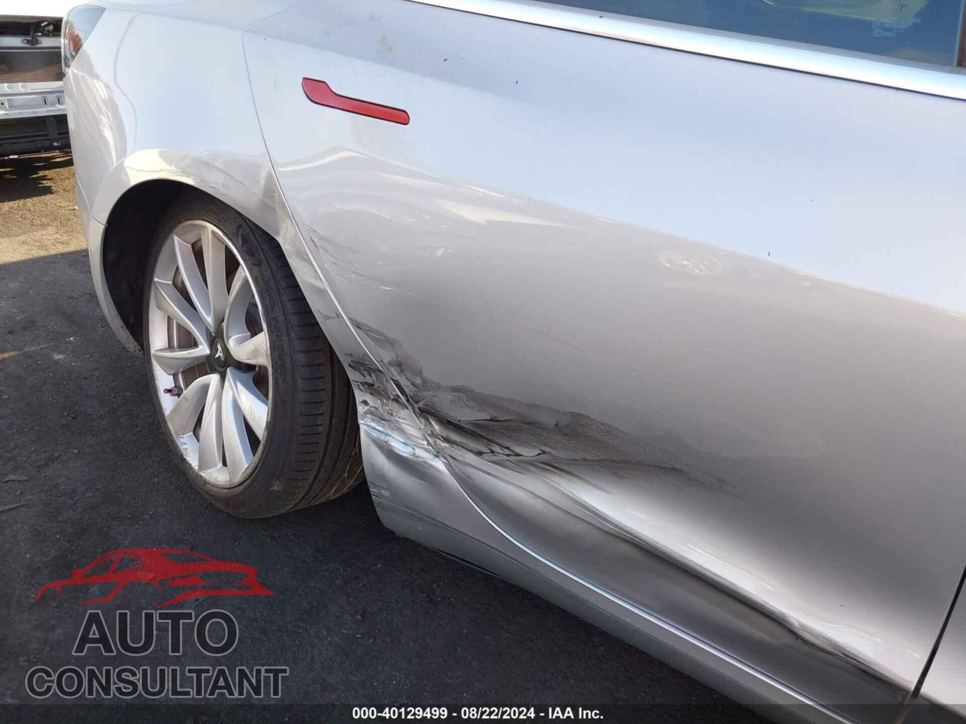 TESLA MODEL 3 2018 - 5YJ3E1EA4JF098457