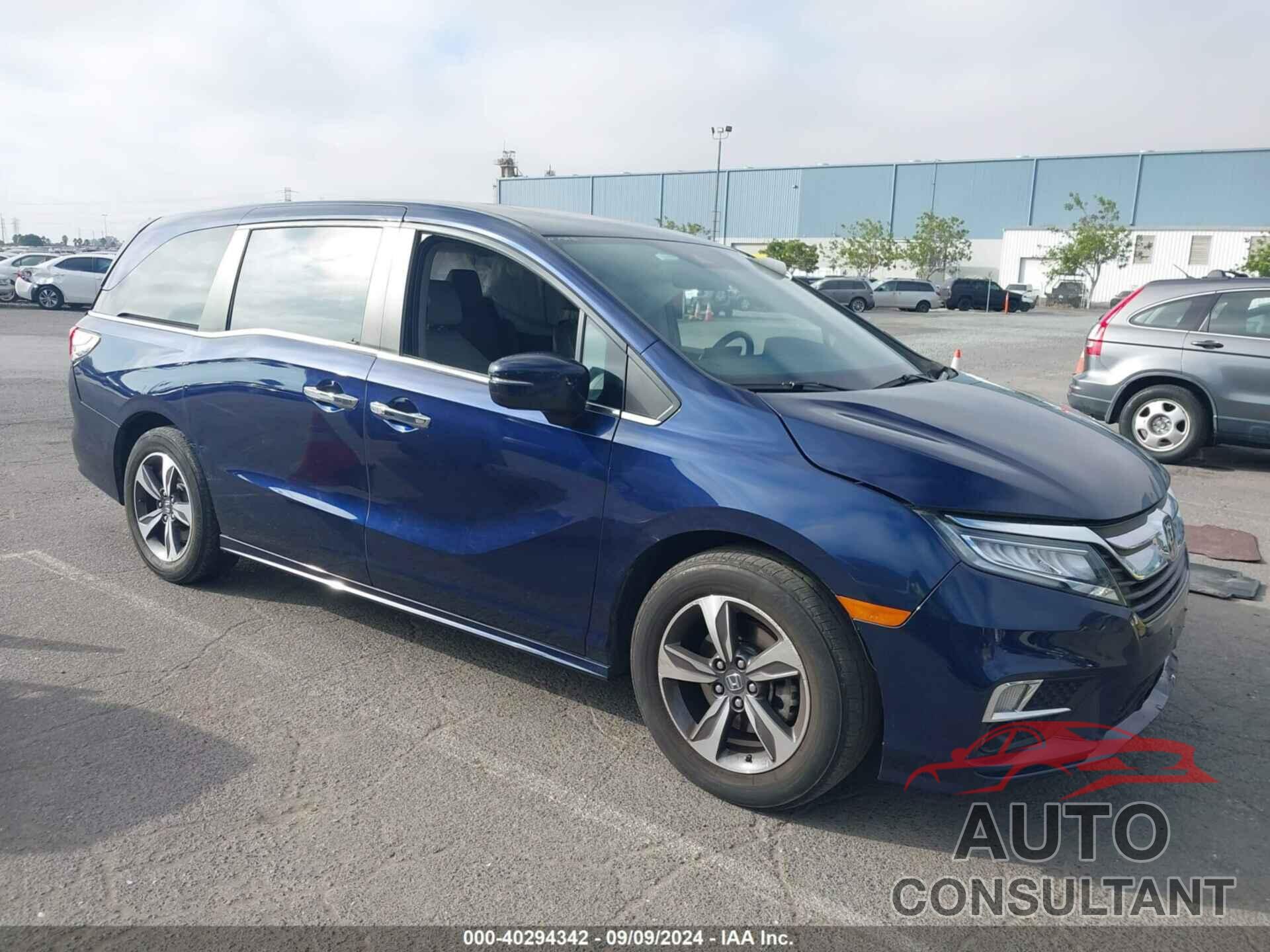 HONDA ODYSSEY 2018 - 5FNRL6H89JB015742