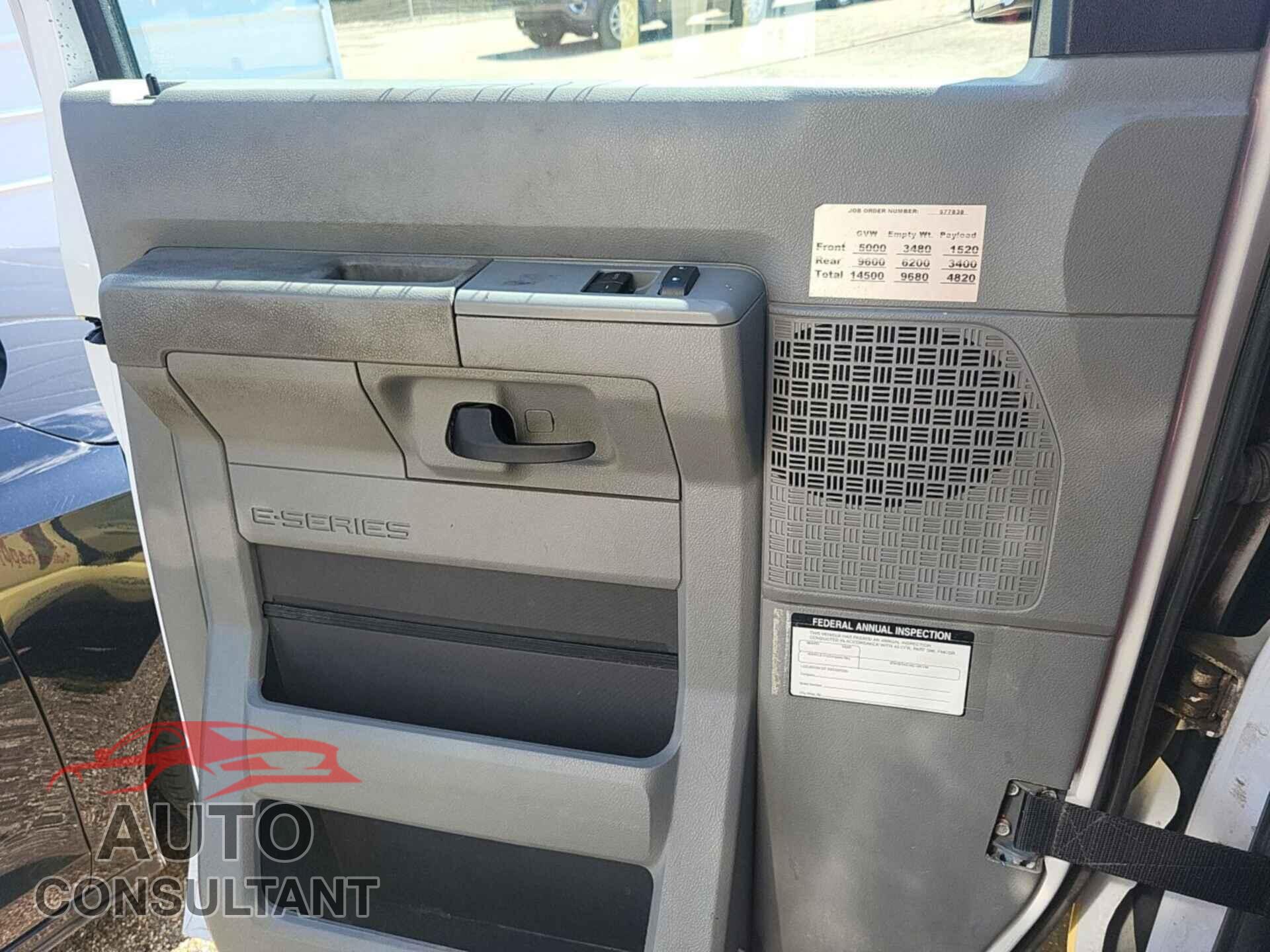 FORD ECONOLINE 2018 - 1FDXE4FS4JDC24930