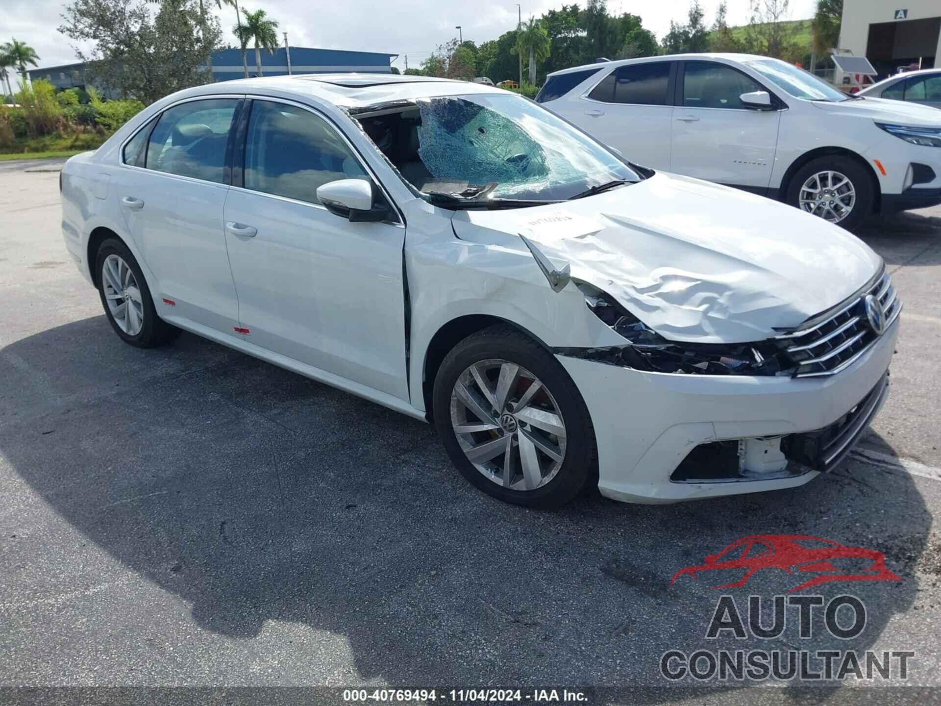 VOLKSWAGEN PASSAT 2018 - 1VWBA7A30JC005378