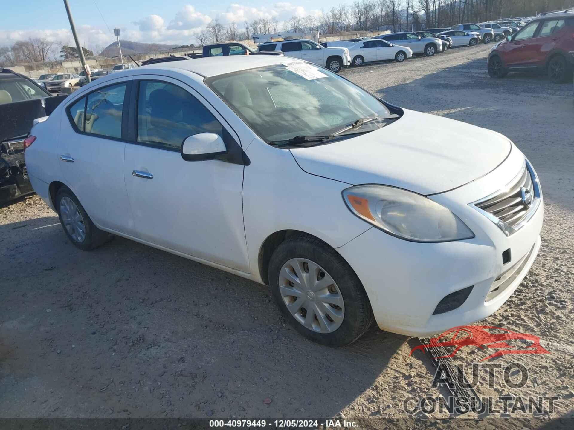 NISSAN VERSA 2013 - 3N1CN7AP1DL889535