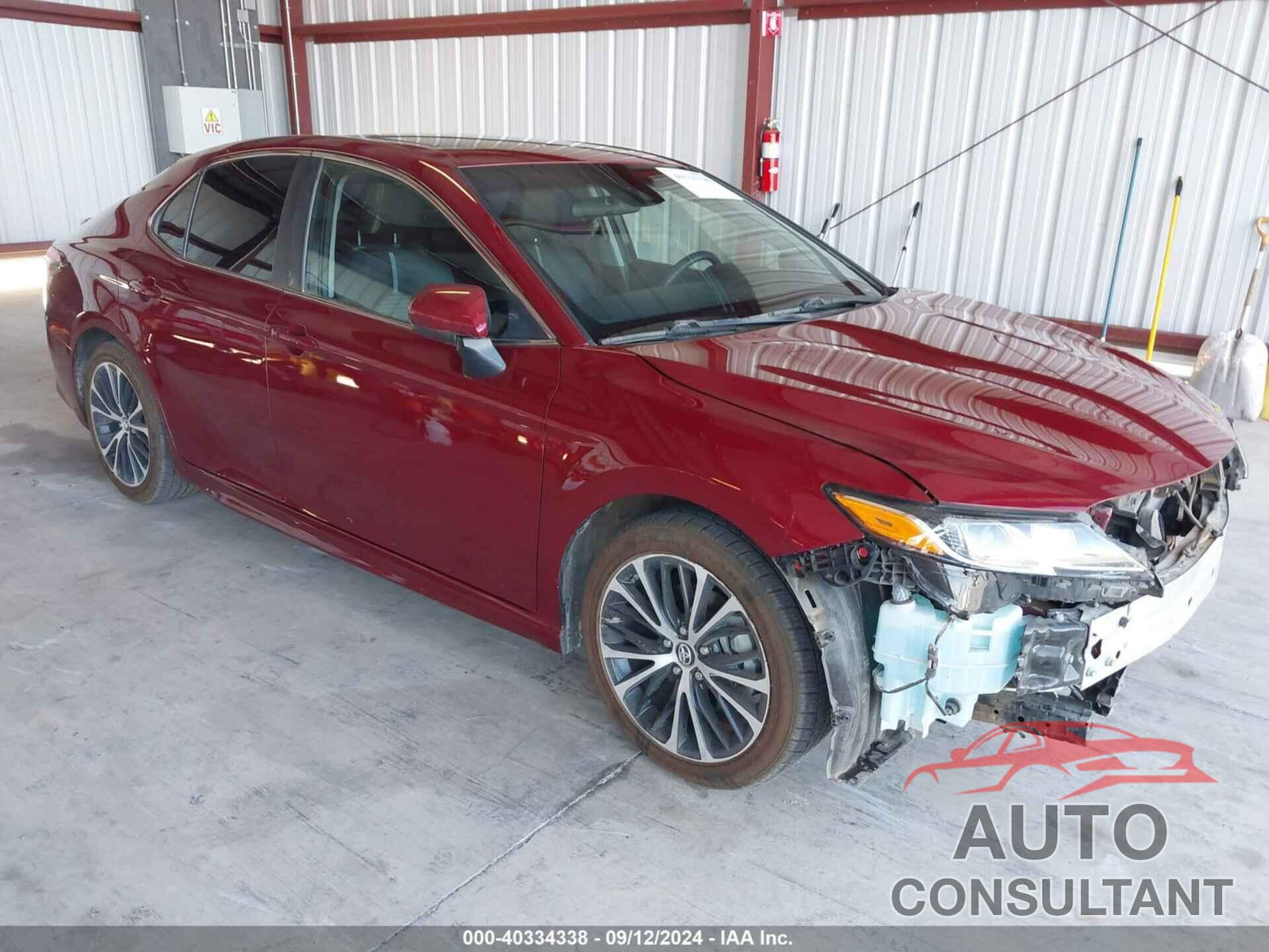 TOYOTA CAMRY 2018 - 4T1B11HK5JU568543