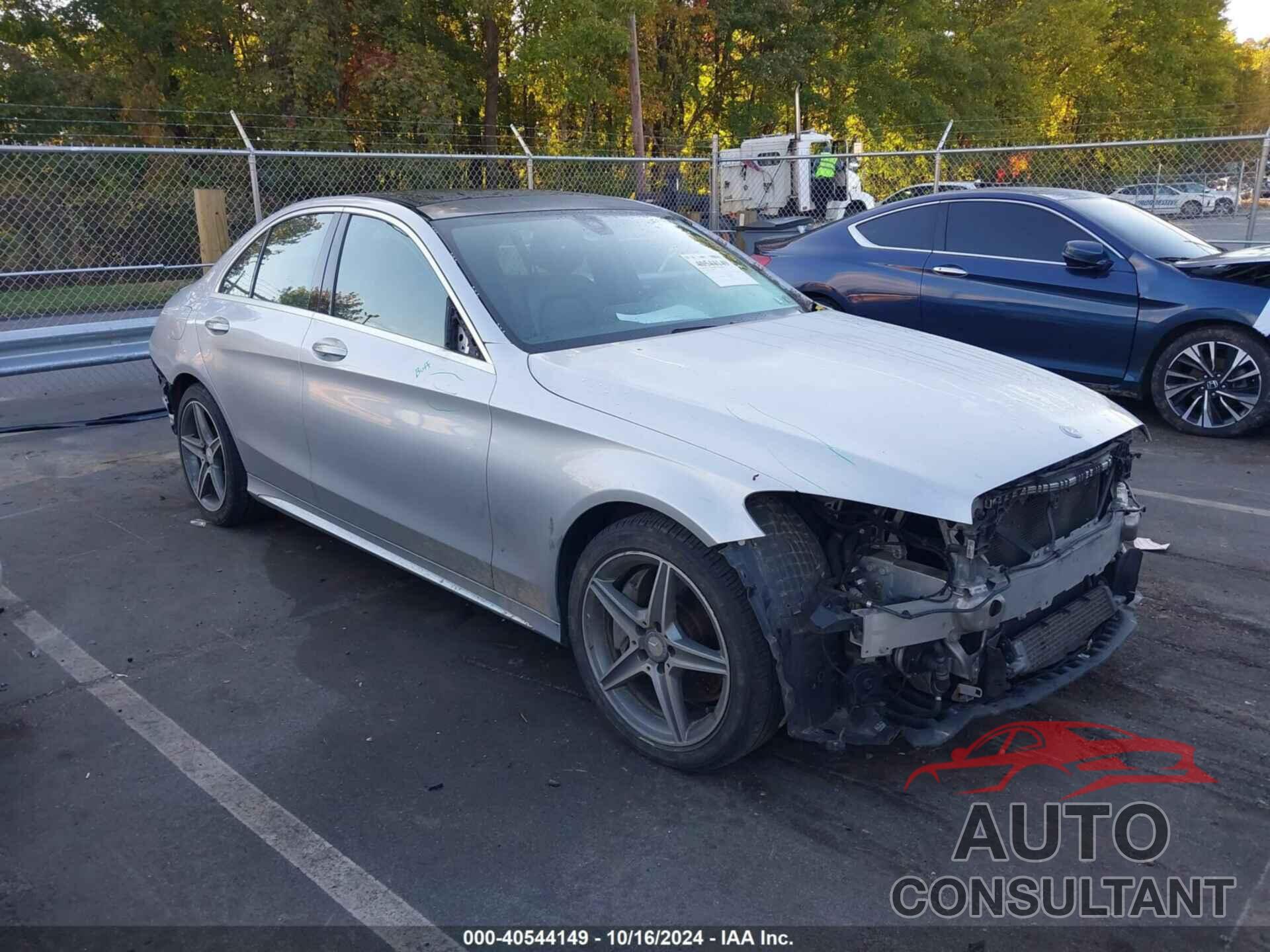 MERCEDES-BENZ C 300 2015 - 55SWF4KB3FU033601