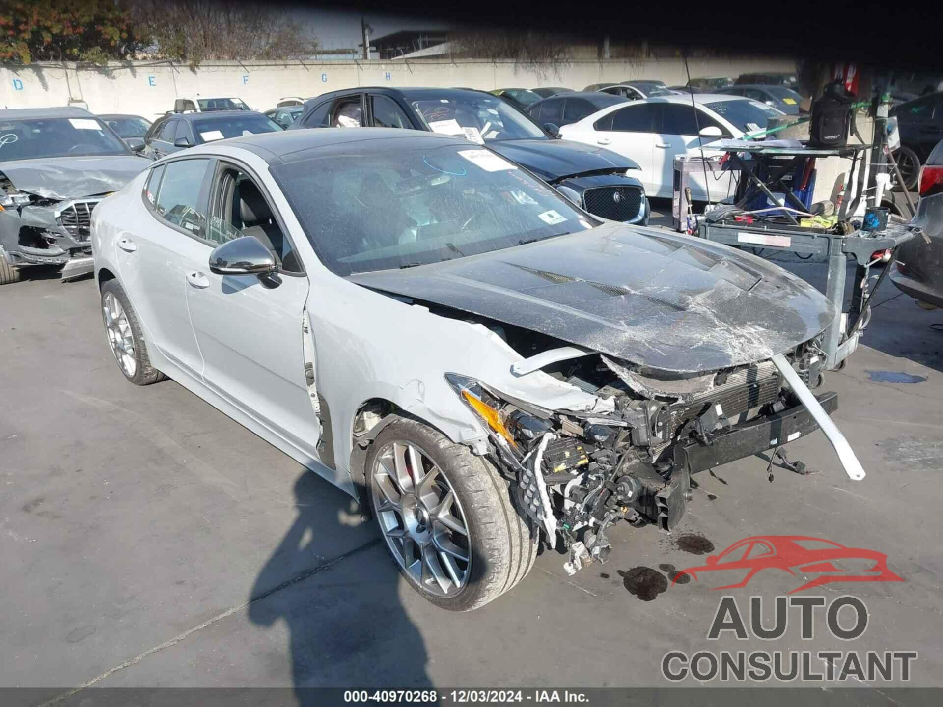 KIA STINGER 2019 - KNAE45LC2K6049548