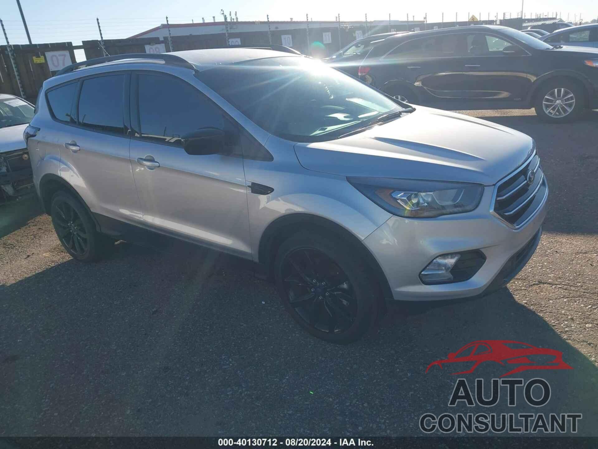 FORD ESCAPE 2017 - 1FMCU9GD7HUE95523