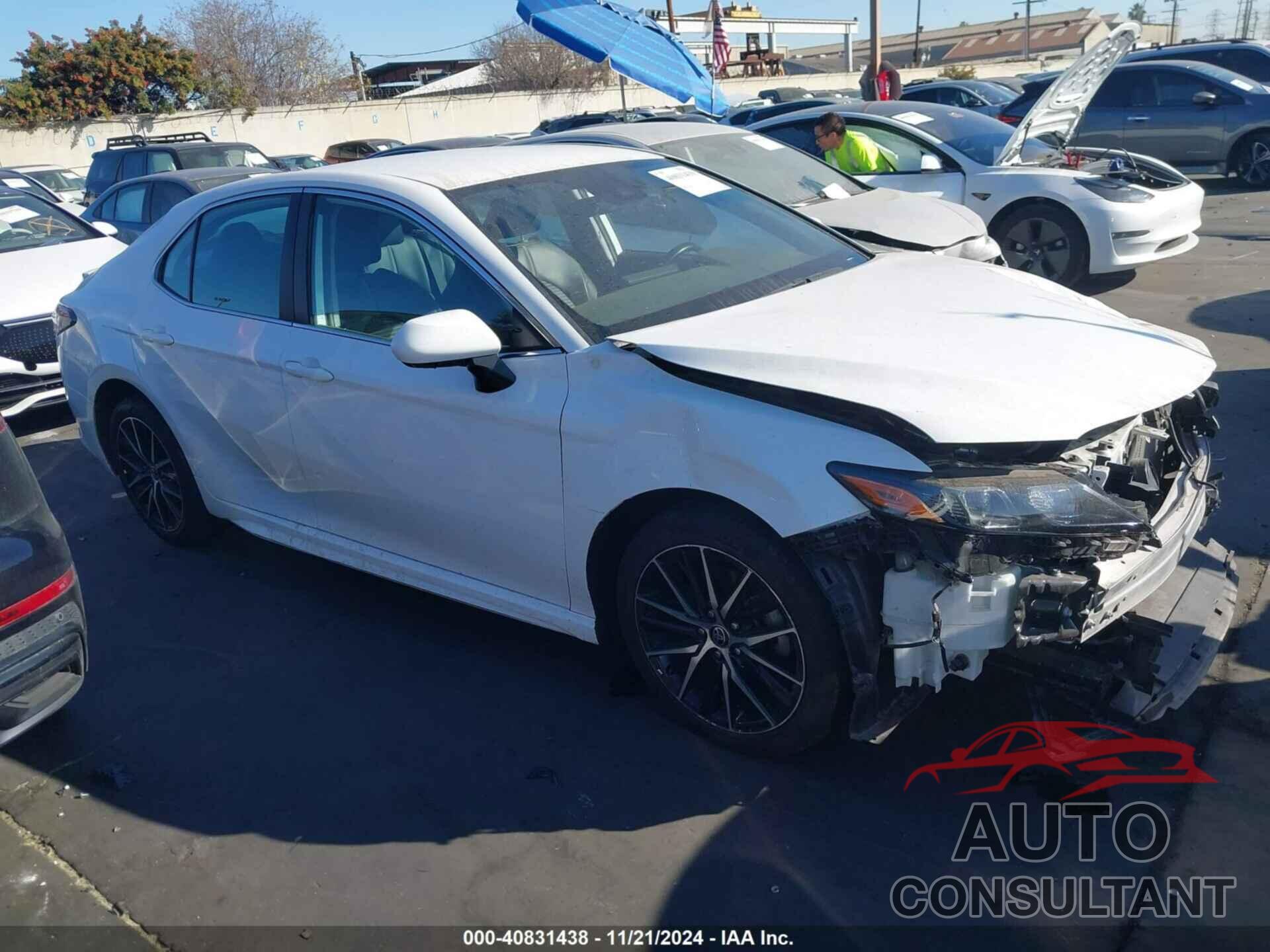 TOYOTA CAMRY 2021 - 4T1G11AK3MU462287