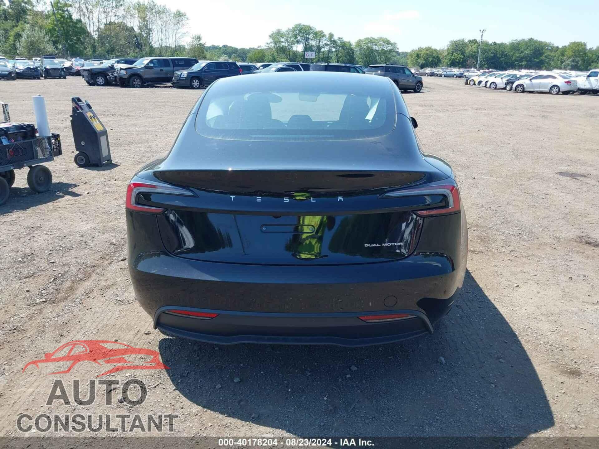 TESLA MODEL 3 2024 - 5YJ3E1EB2RF771394
