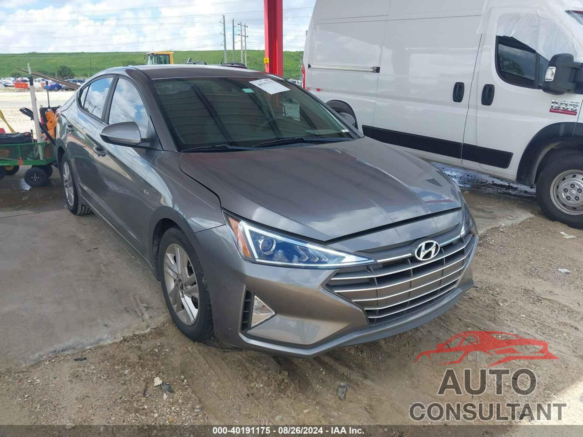 HYUNDAI ELANTRA 2019 - 5NPD84LF4KH454890