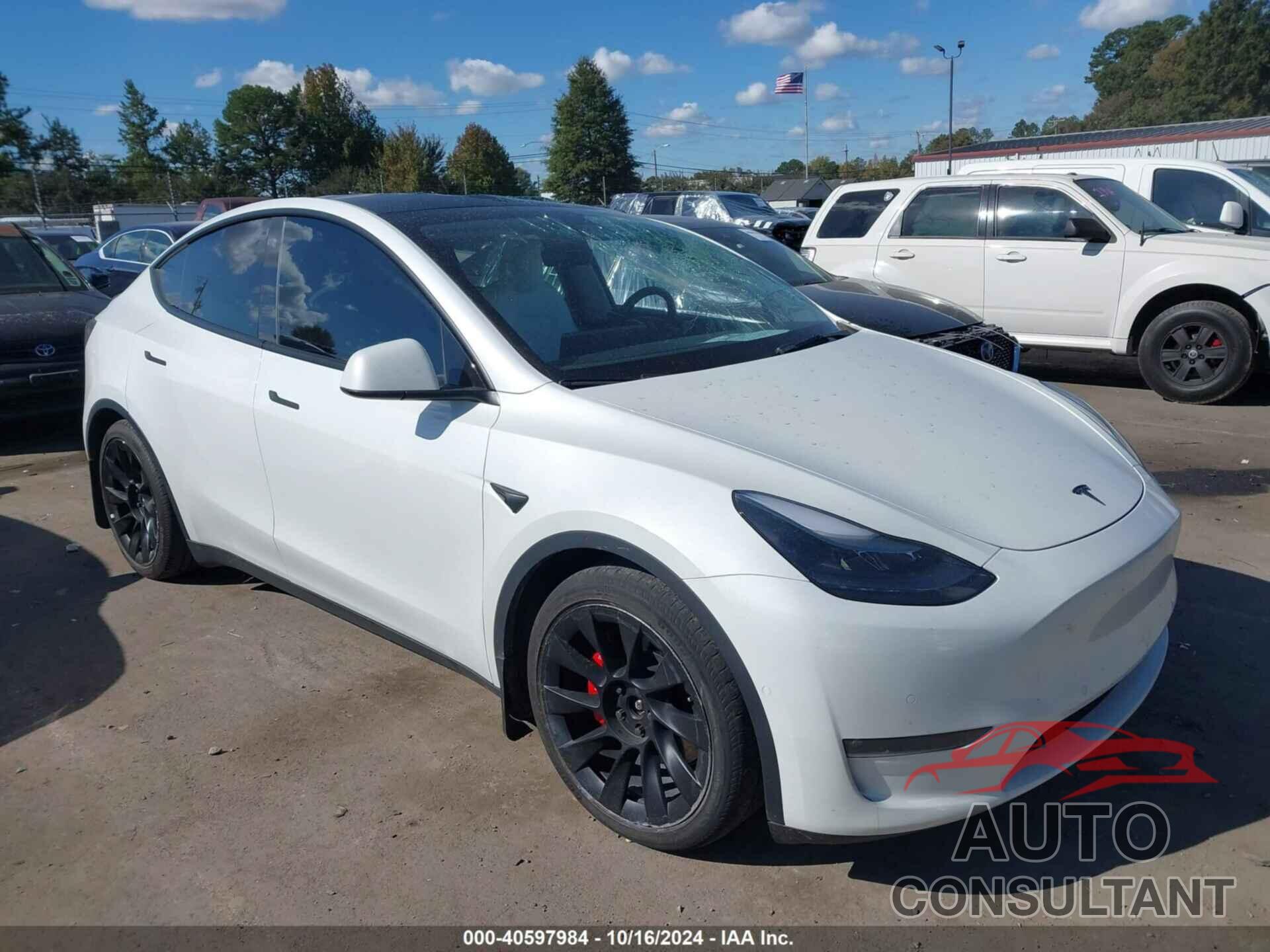 TESLA MODEL Y 2022 - 7SAYGDEF1NF372350