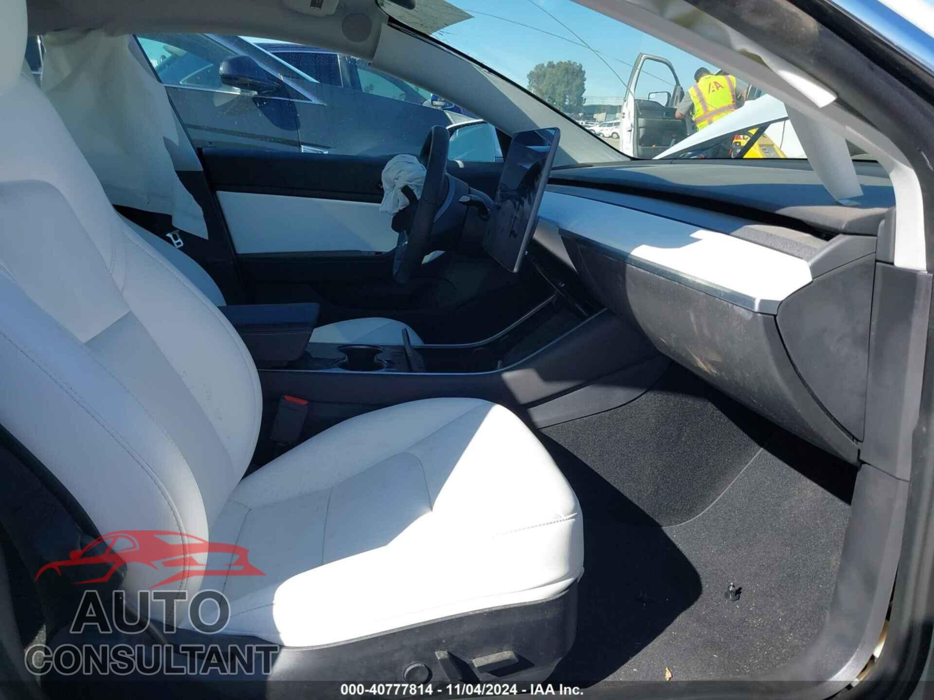TESLA MODEL 3 2020 - 5YJ3E1EB0LF720144
