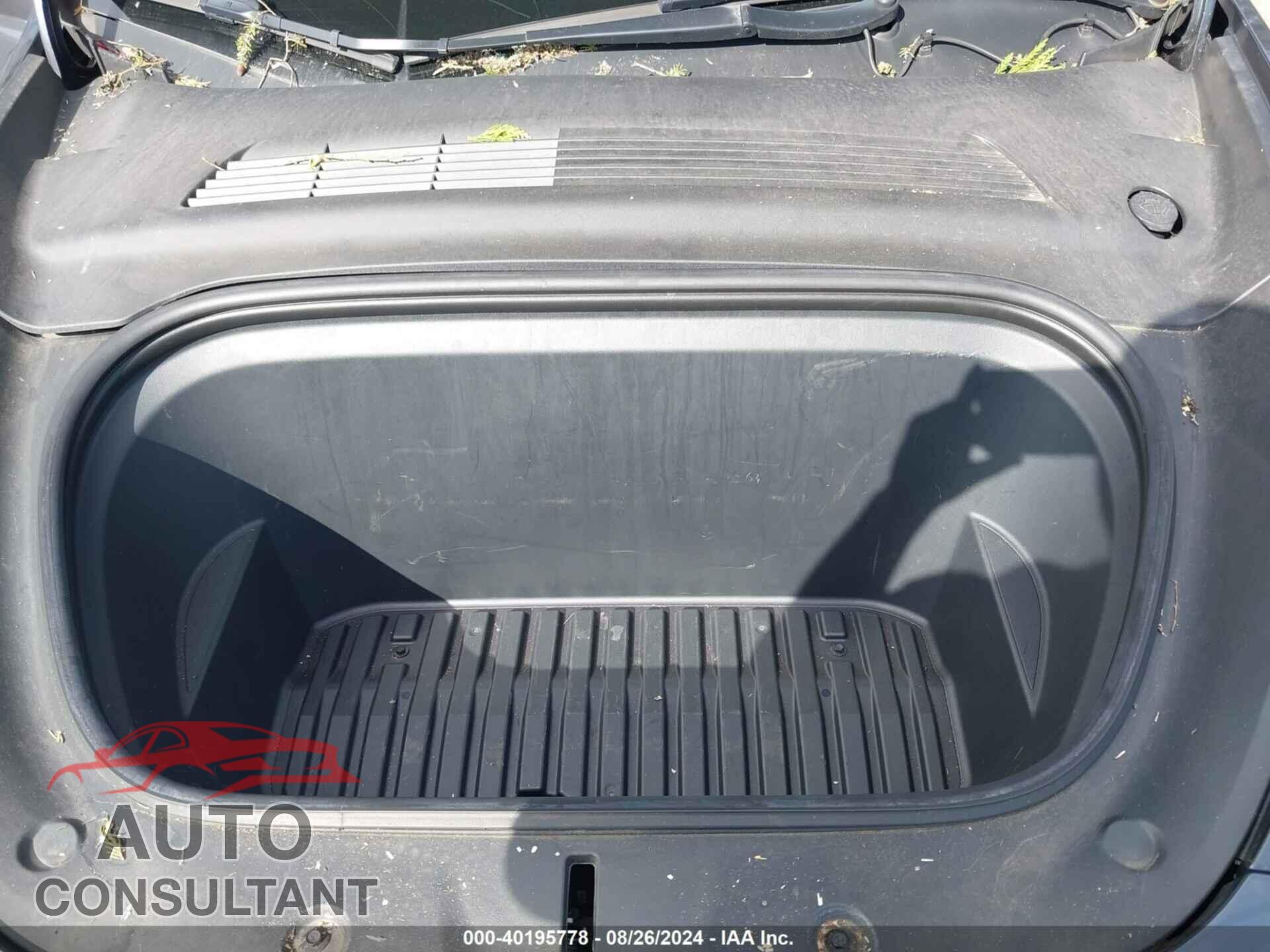 TESLA MODEL Y 2021 - 5YJYGDEE7MF174391