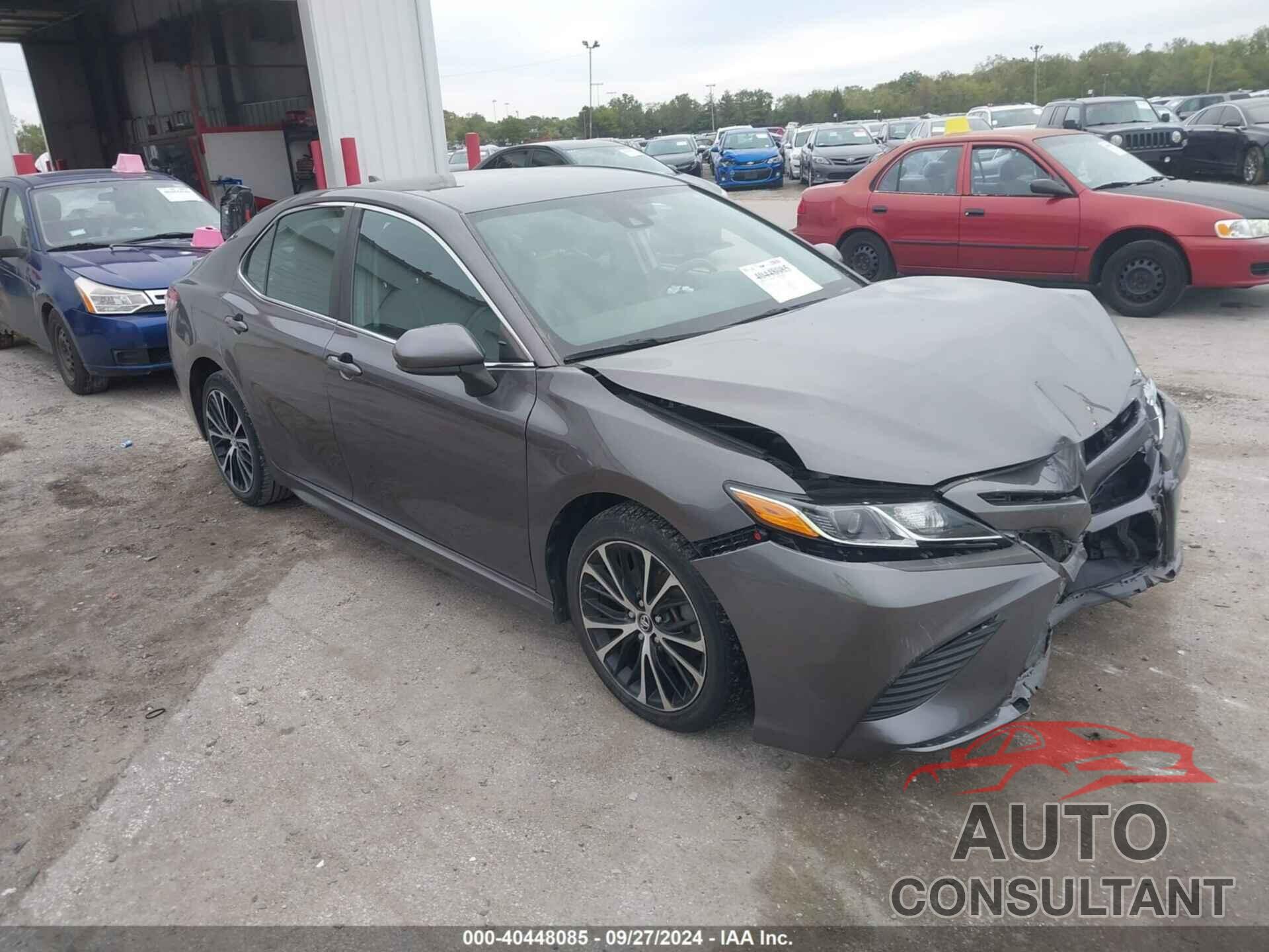 TOYOTA CAMRY 2020 - 4T1G11AK6LU943228