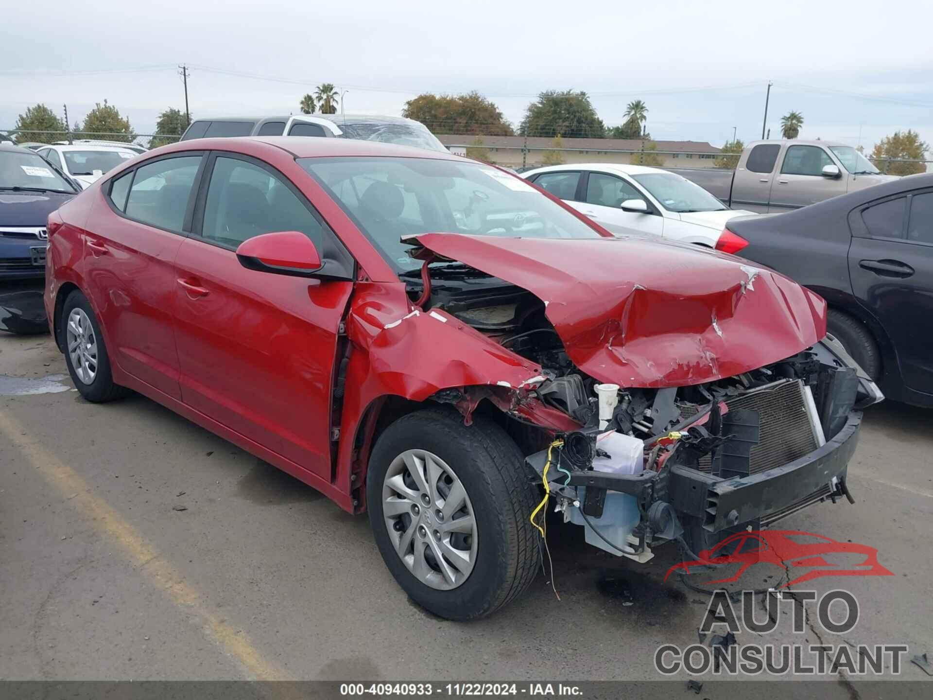 HYUNDAI ELANTRA 2017 - KMHD74LFXHU122319