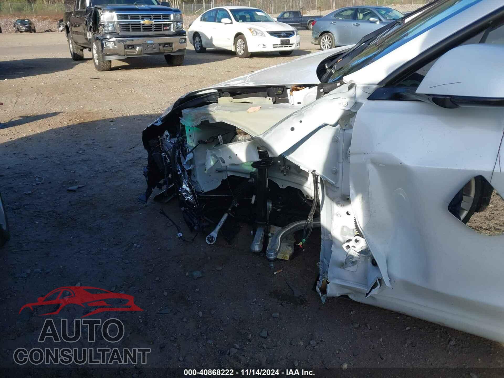 TESLA MODEL 3 2024 - 5YJ3E1EA4RF849567