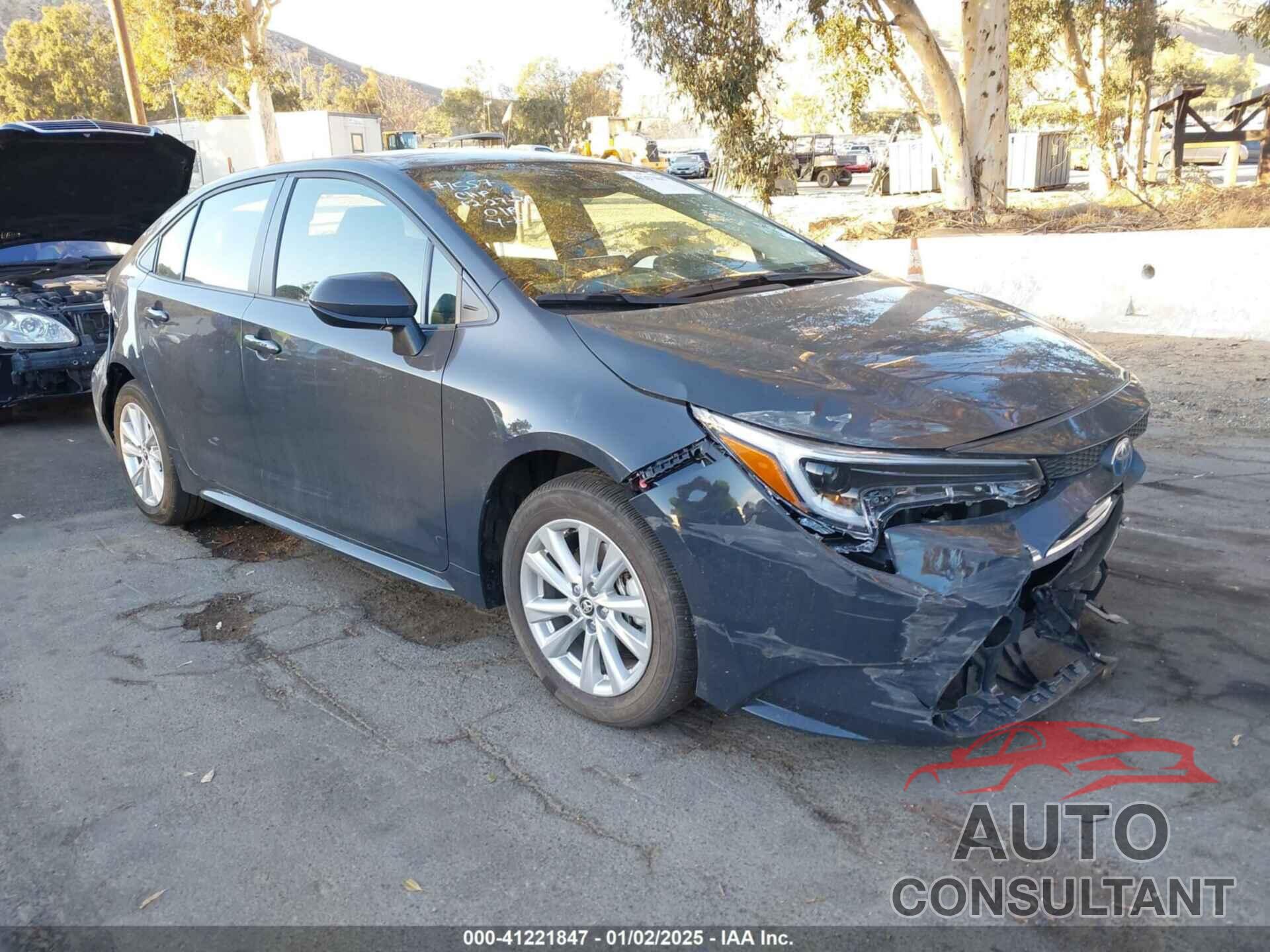 TOYOTA COROLLA 2024 - JTDBCMFE7R3068656