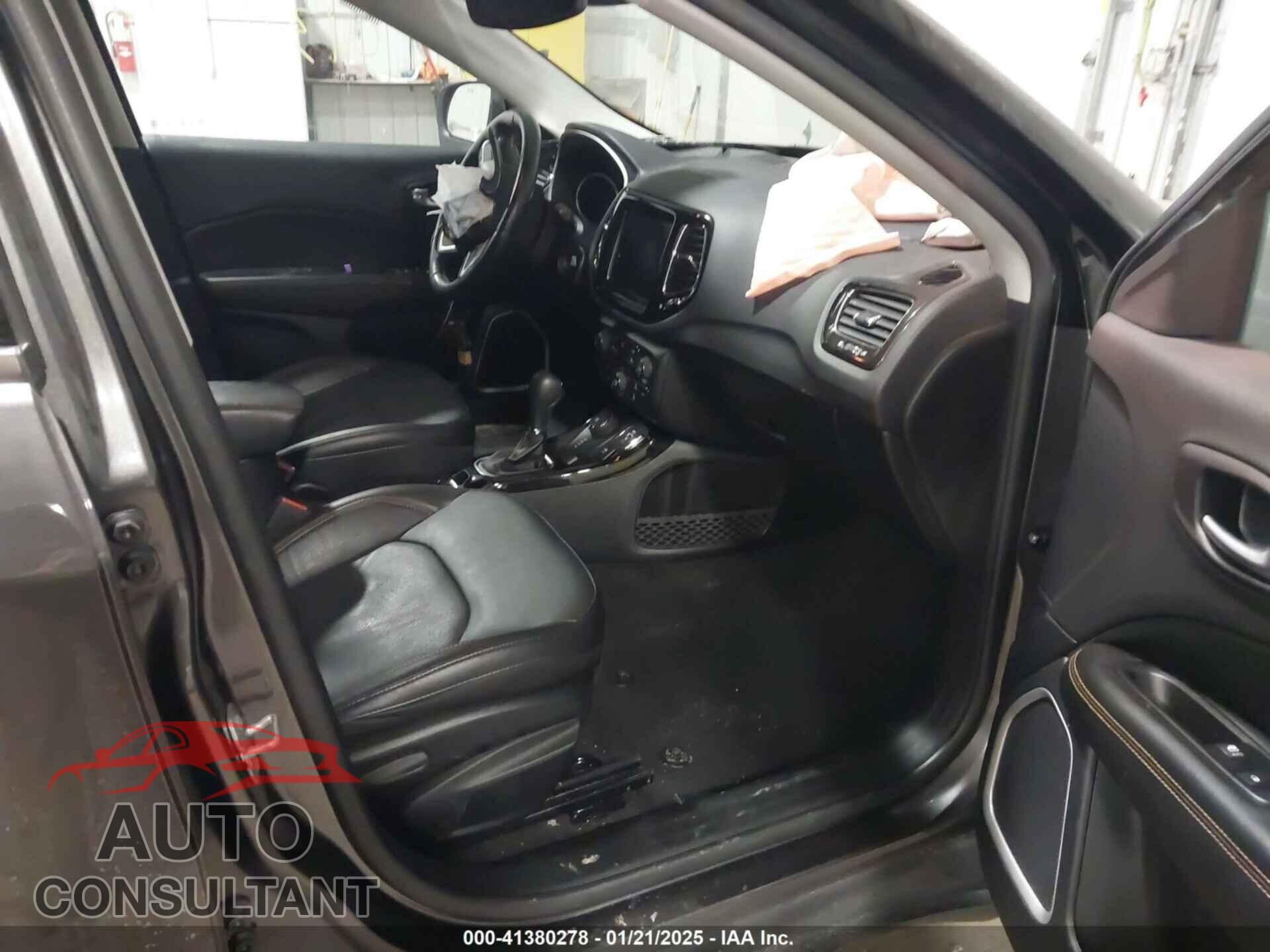 JEEP COMPASS 2021 - 3C4NJDCB9MT543766