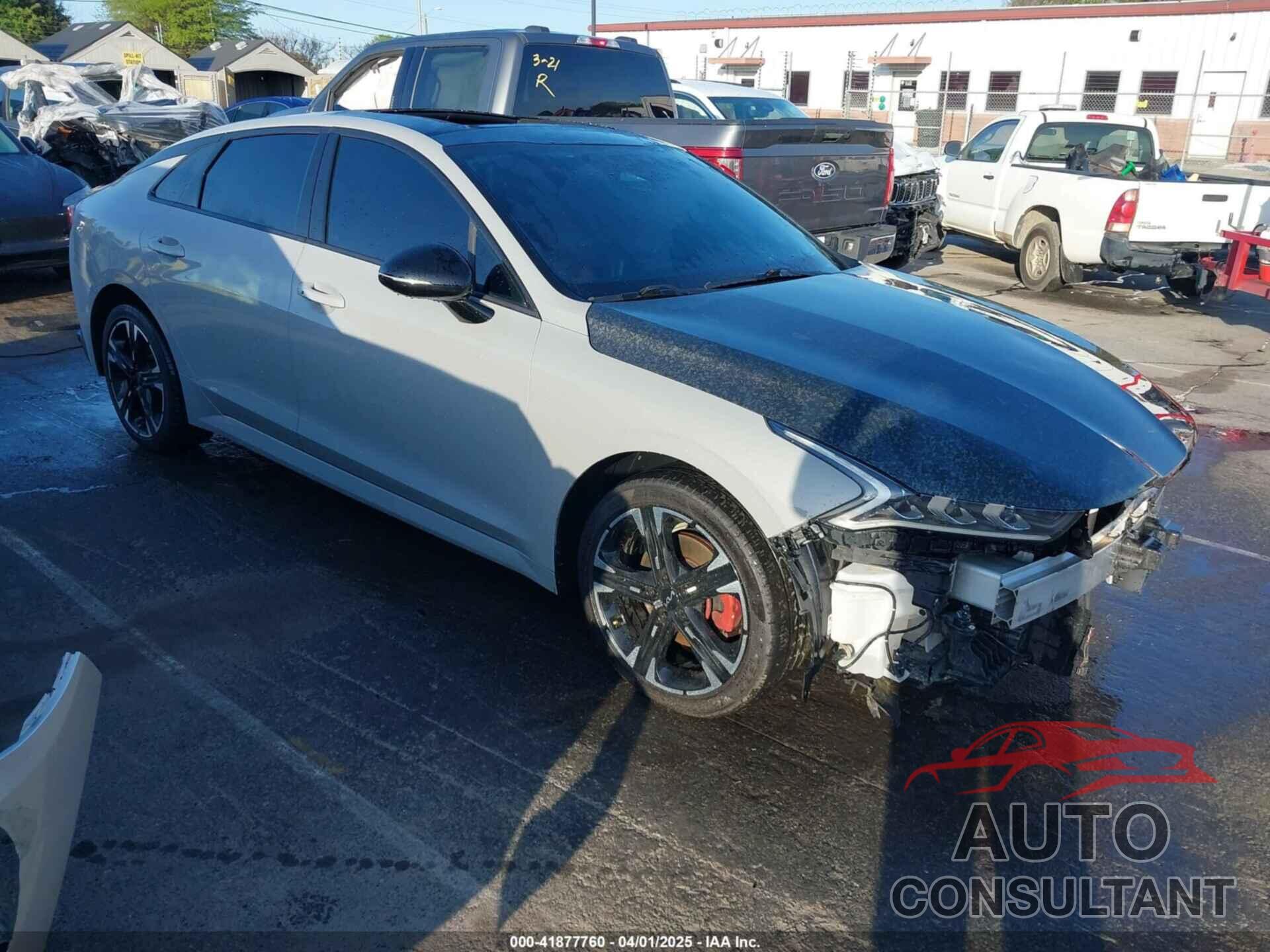 KIA K5 2022 - 5XXG64J26NG111839