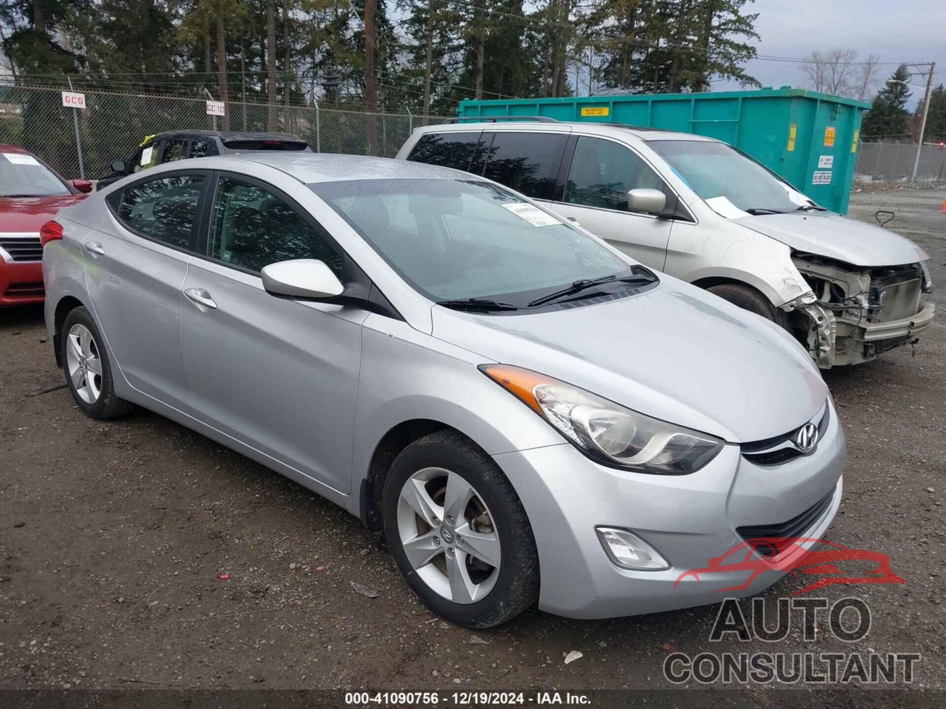 HYUNDAI ELANTRA 2013 - KMHDH4AE1DU664328