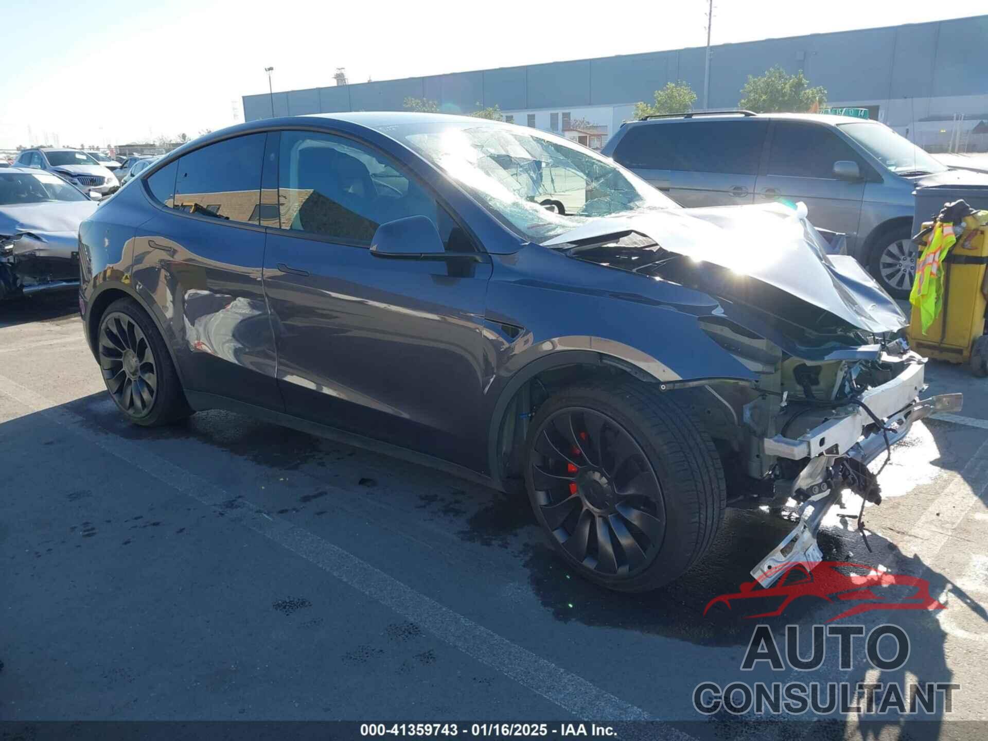 TESLA MODEL Y 2023 - 7SAYGDEF0PF911561