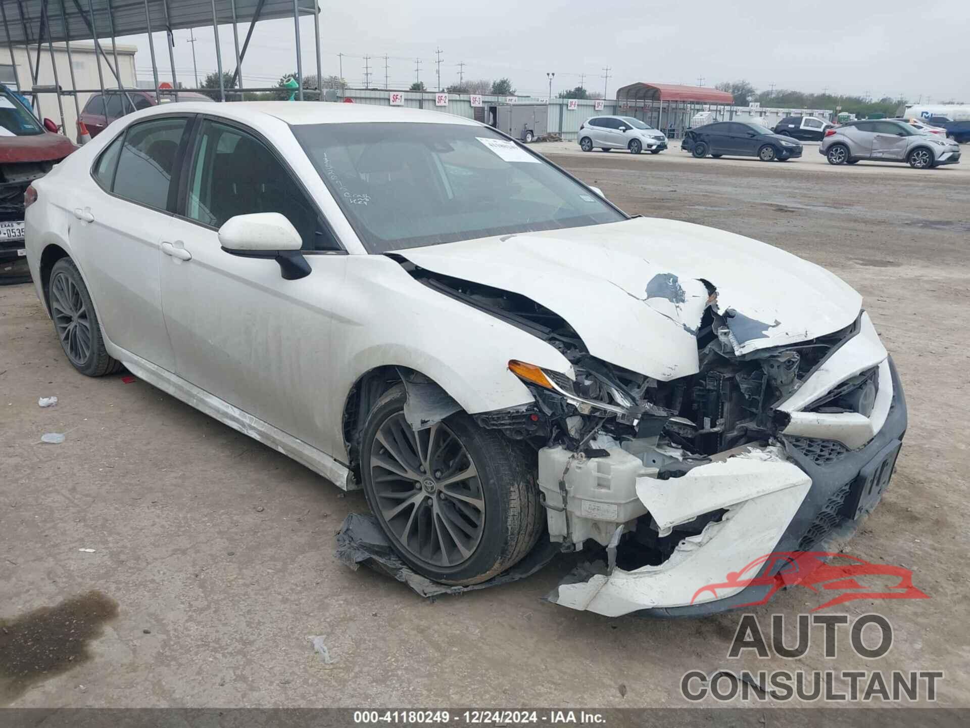 TOYOTA CAMRY 2020 - 4T1G11AK0LU357527