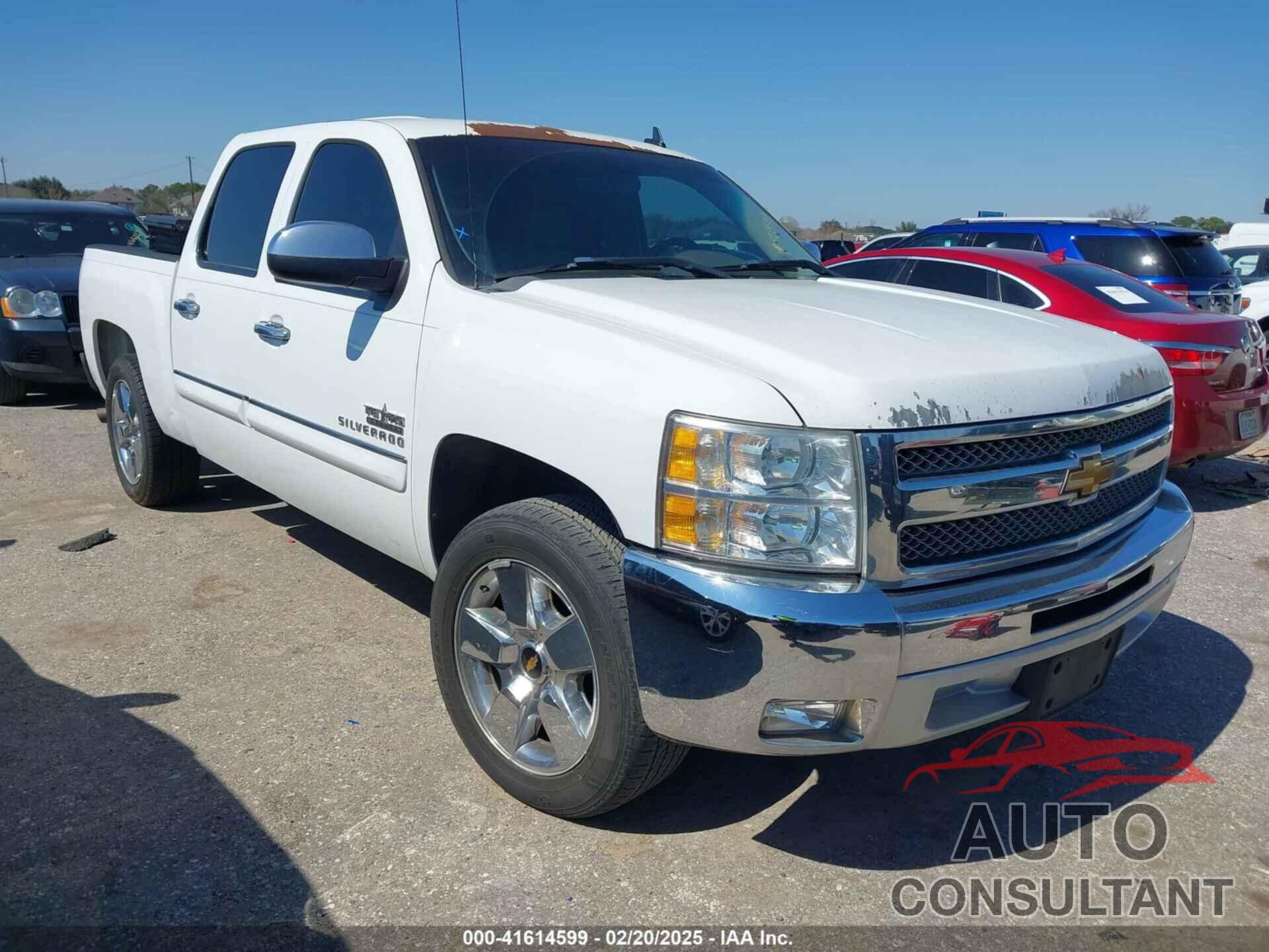 CHEVROLET SILVERADO 1500 2013 - 3GCPCSE01DG242789