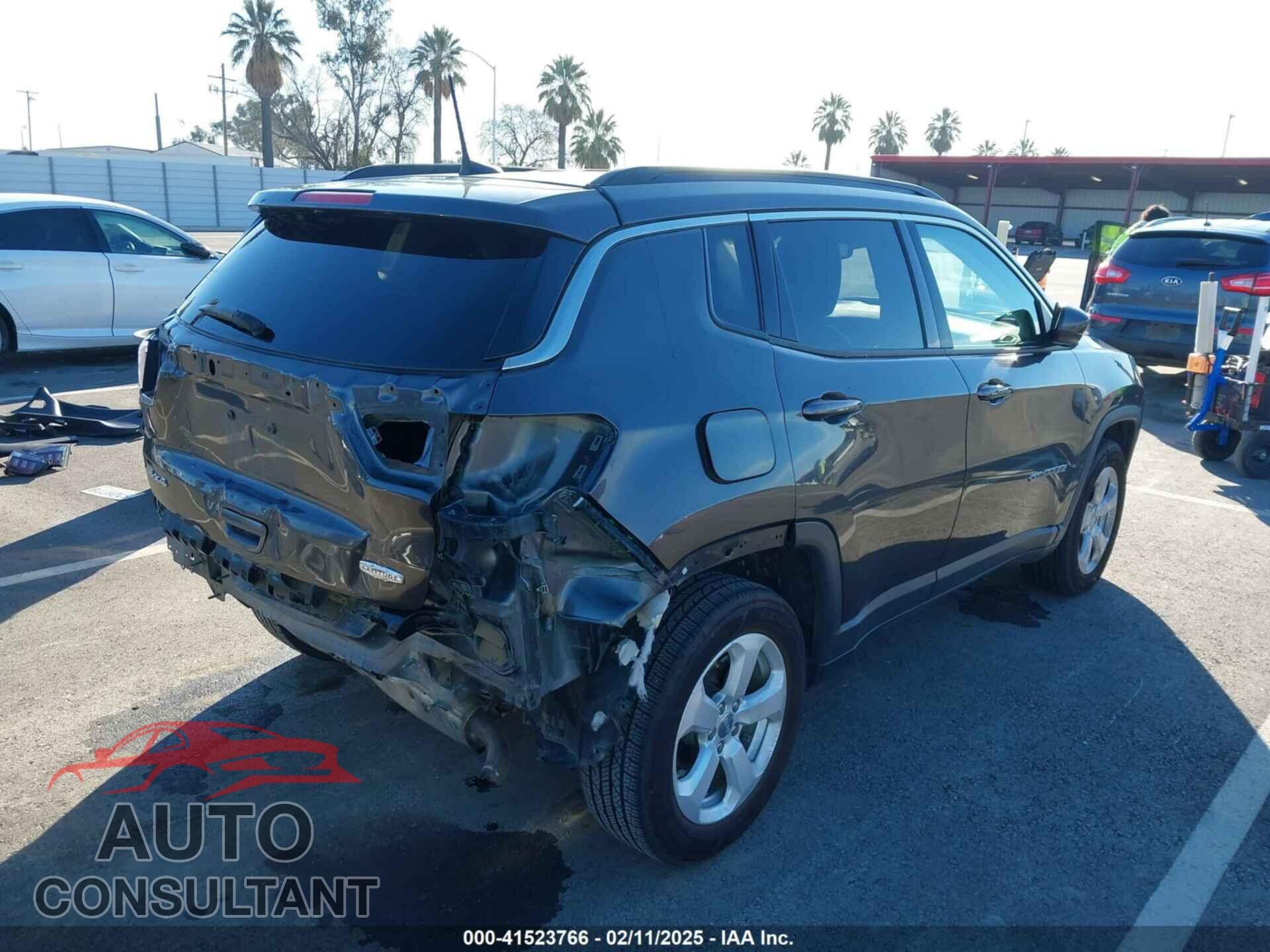 JEEP COMPASS 2019 - 3C4NJDBB4KT641179