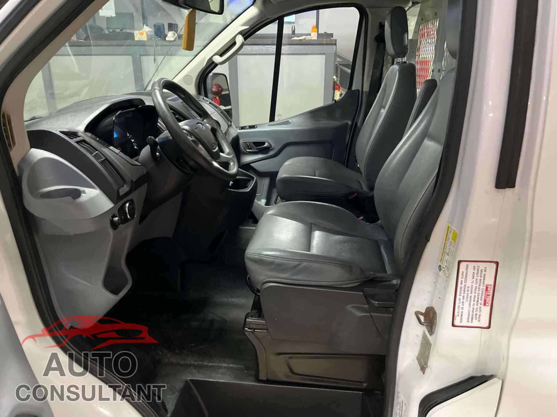 FORD TRANSIT-150 2015 - 1FTNE2YM7FKB29926