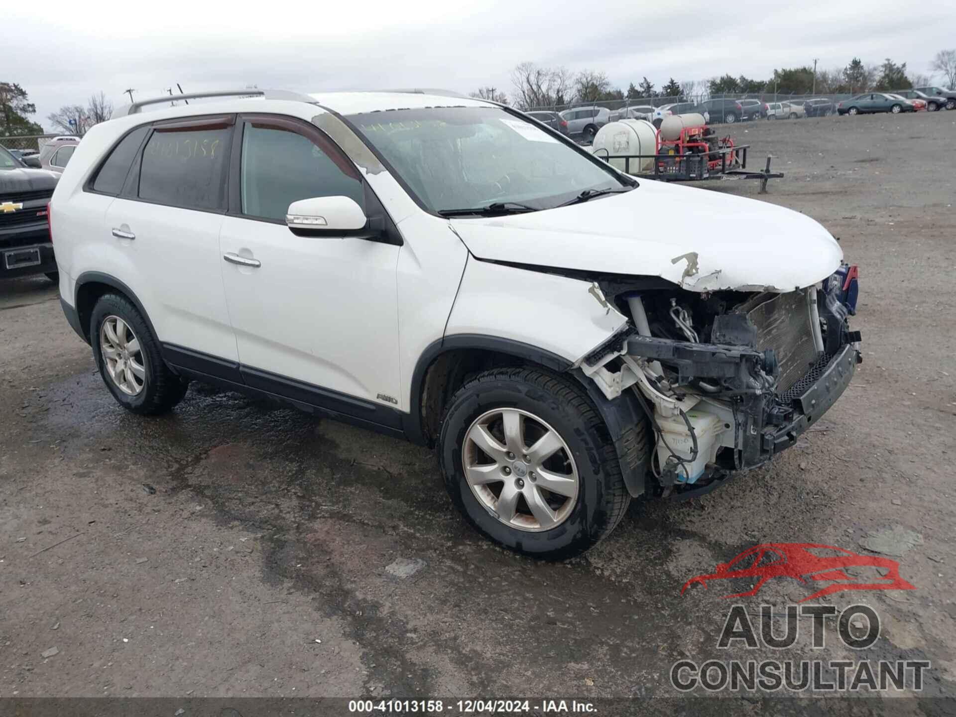 KIA SORENTO 2013 - 5XYKTDA24DG413806