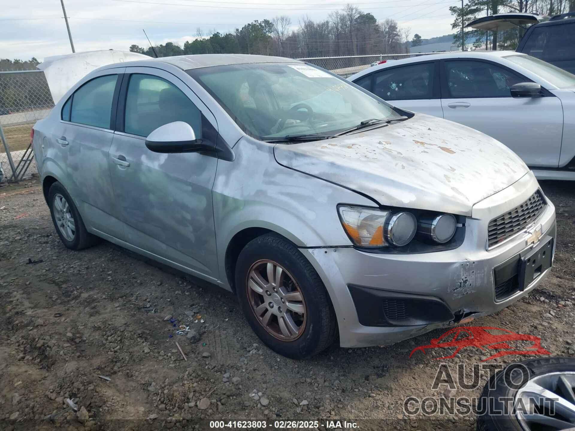 CHEVROLET SONIC 2013 - 1G1JC5SH1D4205197