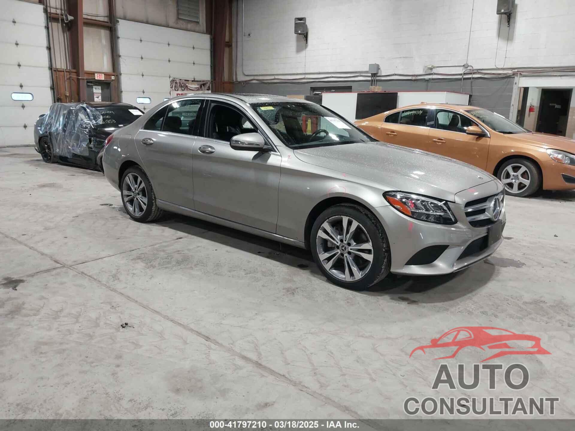 MERCEDES-BENZ C 300 2019 - 55SWF8EB6KU321044