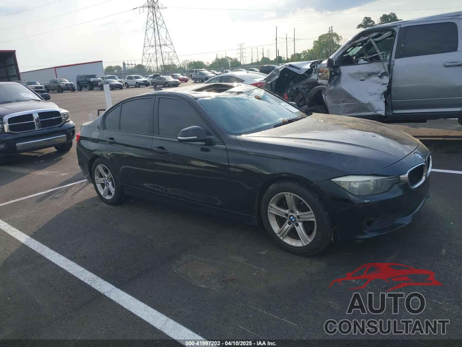 BMW 320I 2015 - WBA3B1G59FNT05827