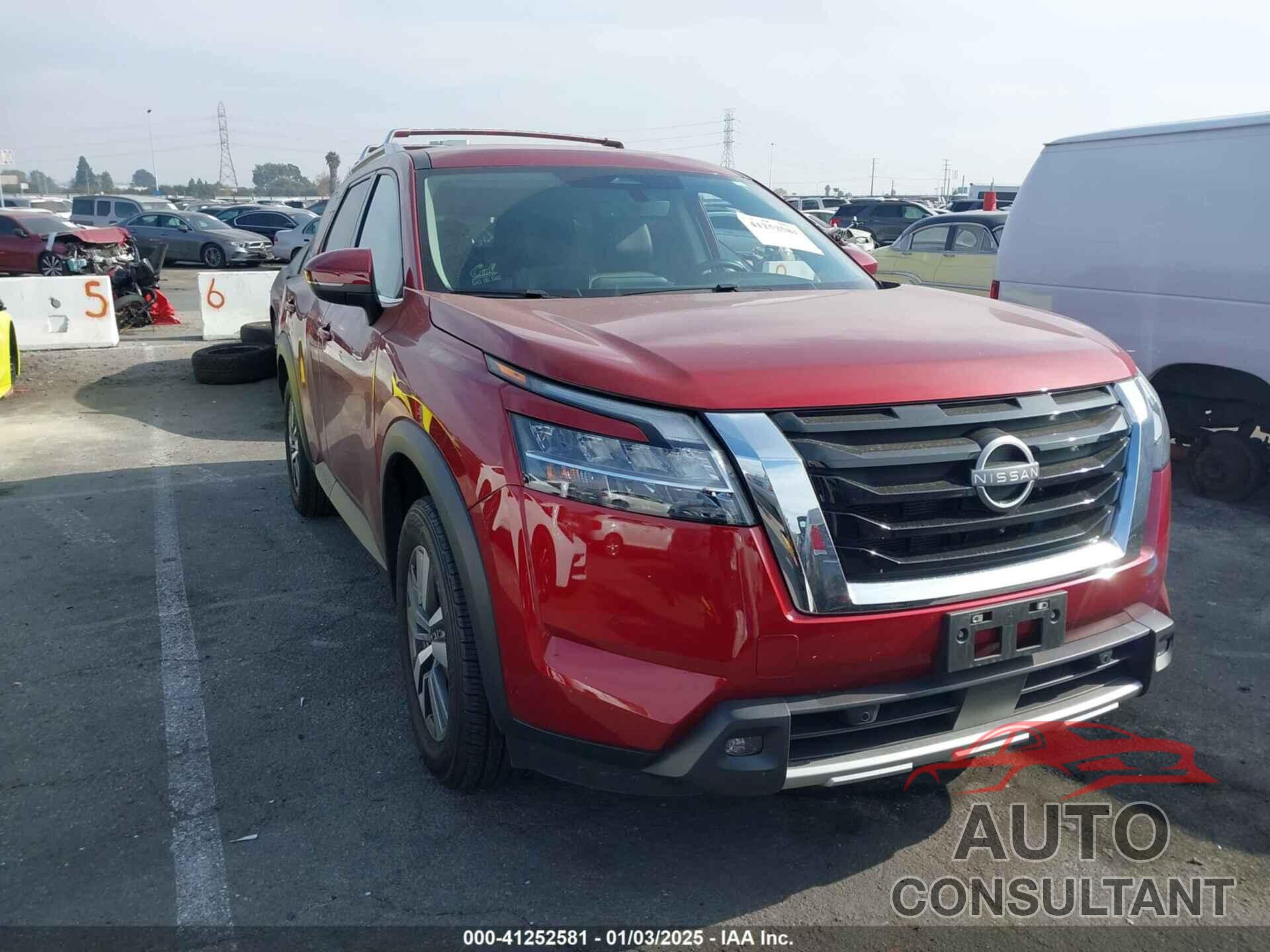 NISSAN PATHFINDER 2023 - 5N1DR3CA8PC225395