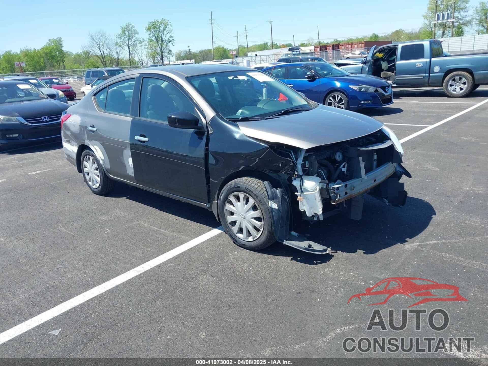NISSAN VERSA 2017 - 3N1CN7AP5HL830140