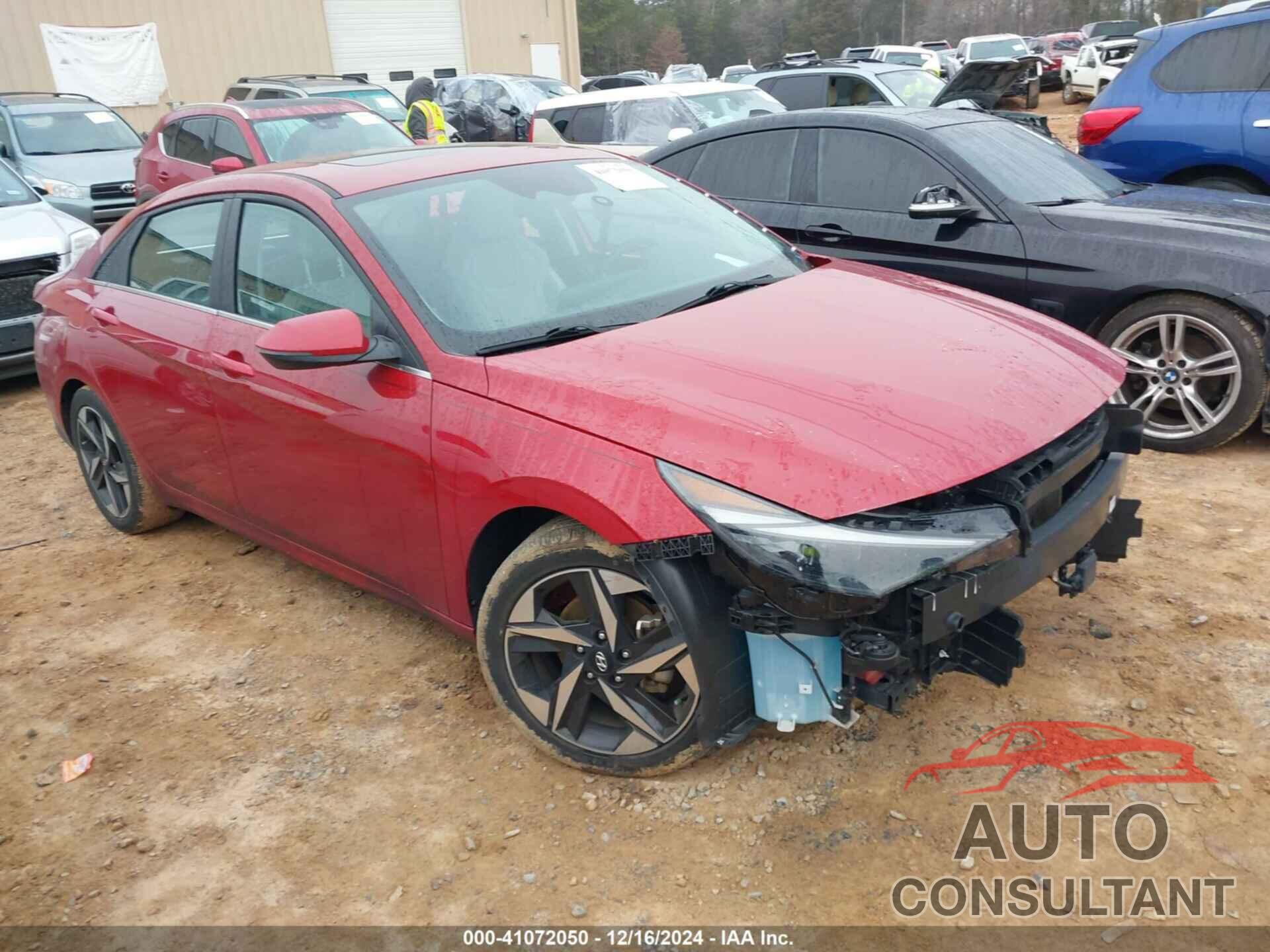 HYUNDAI ELANTRA 2023 - KMHLP4AG0PU495469