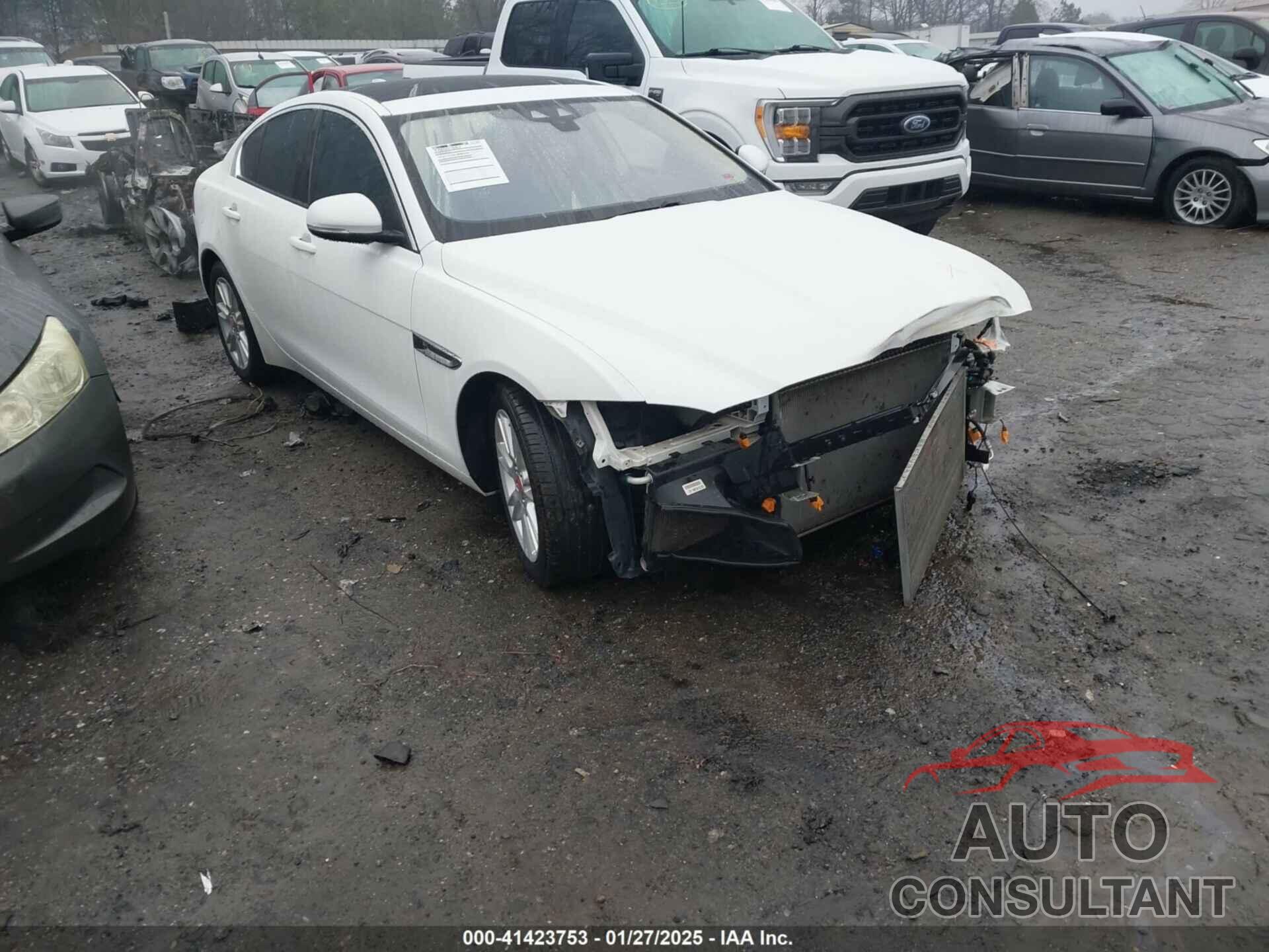 JAGUAR XE 2018 - SAJAD4FX8JCP24380