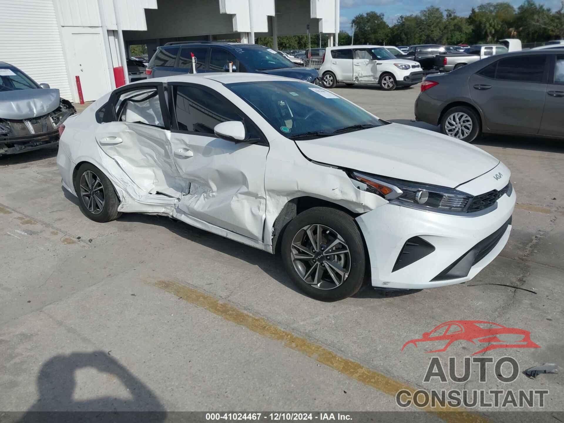 KIA FORTE 2023 - 3KPF24AD3PE679289