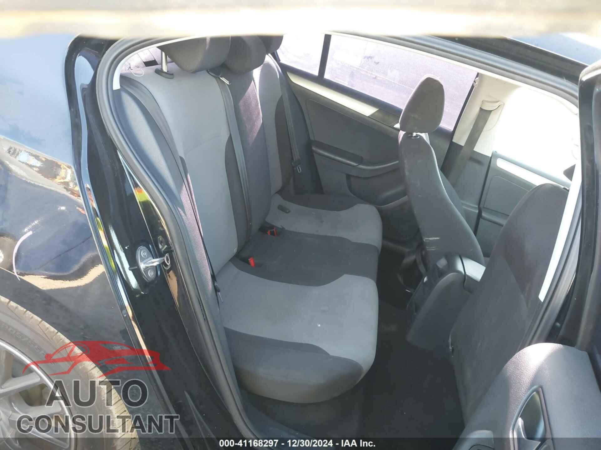 VOLKSWAGEN JETTA 2017 - 3VW2B7AJ1HM361102