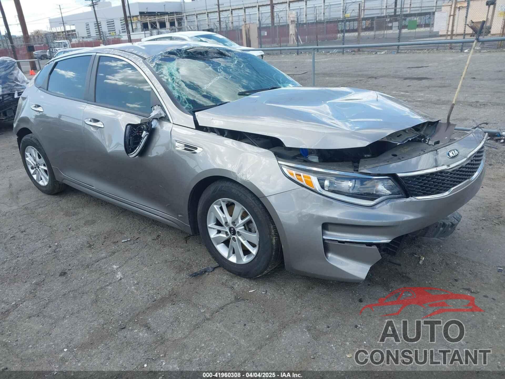 KIA OPTIMA 2018 - 5XXGT4L38JG228380
