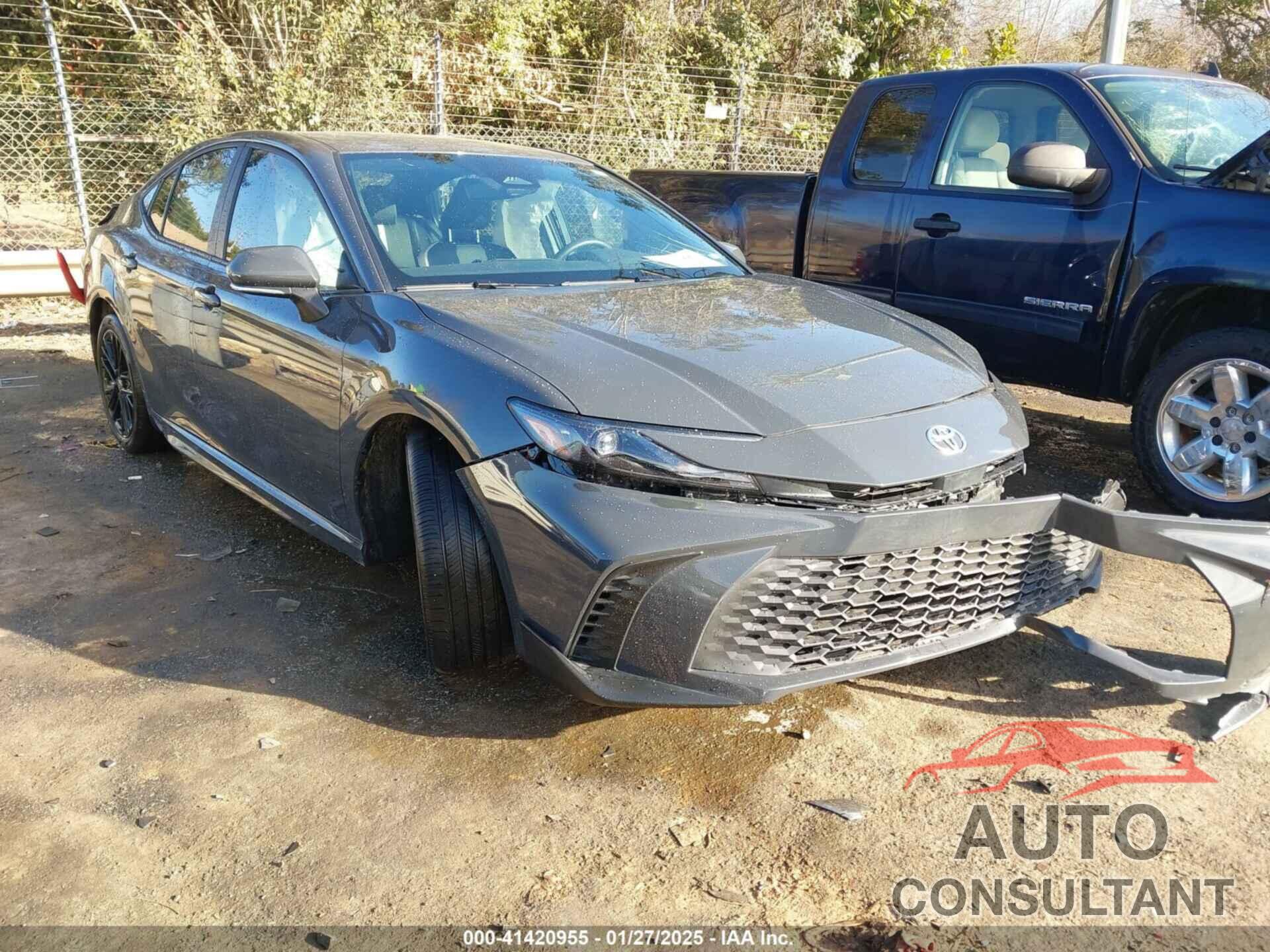TOYOTA CAMRY 2025 - 4T1DAACK8SU526403