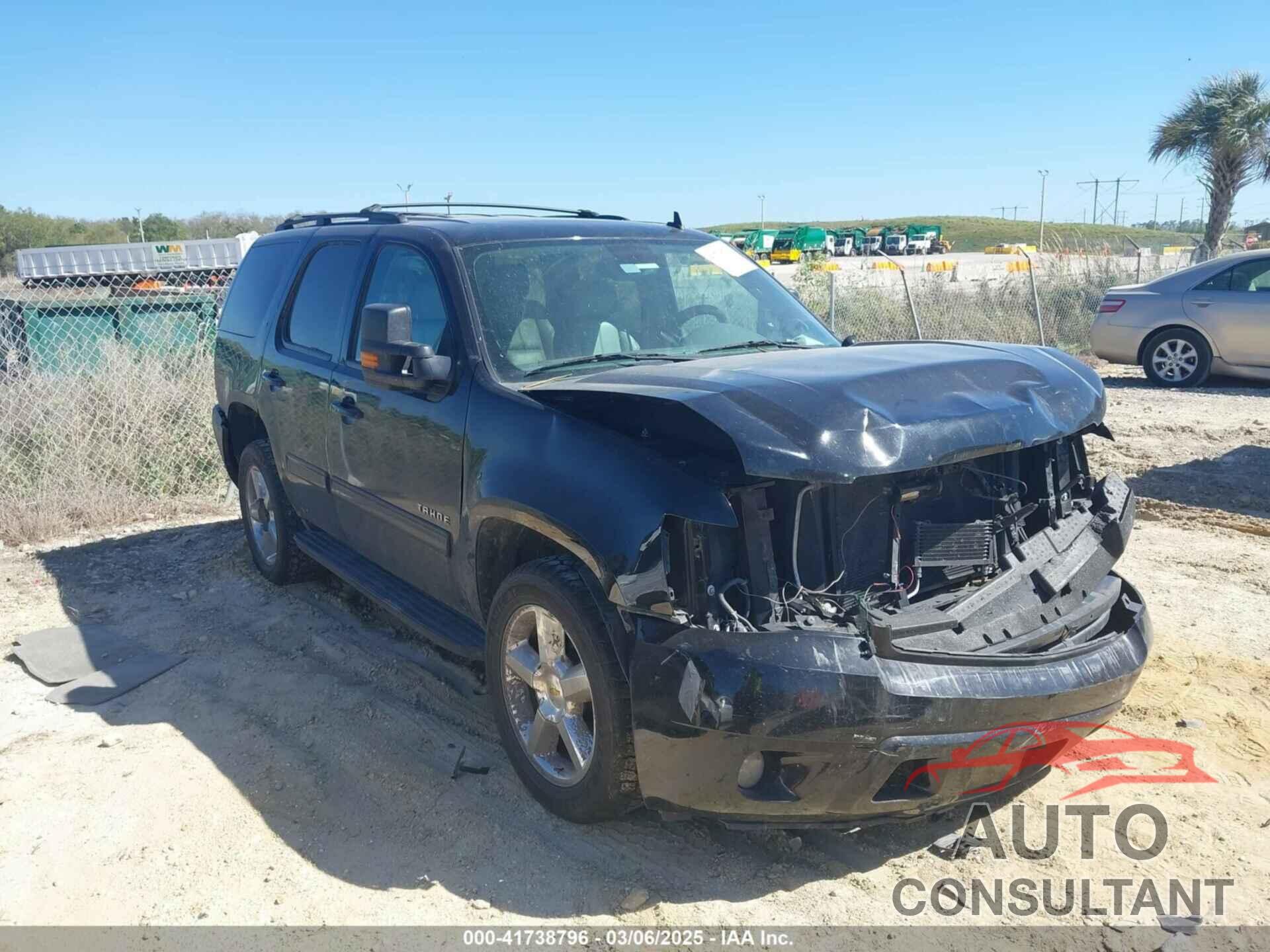 CHEVROLET TAHOE 2013 - 1GNSKBE00DR187045