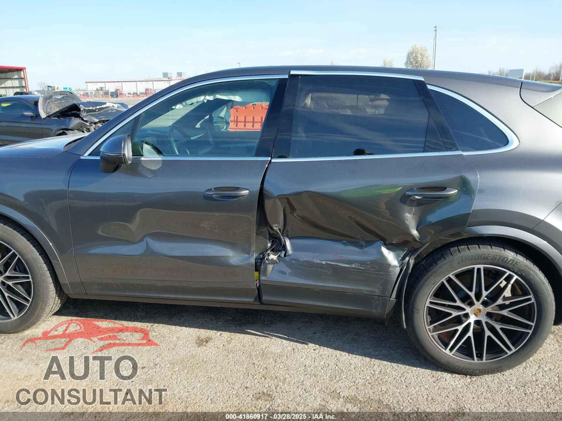 PORSCHE CAYENNE 2024 - WP1AA2AY9RDA04084