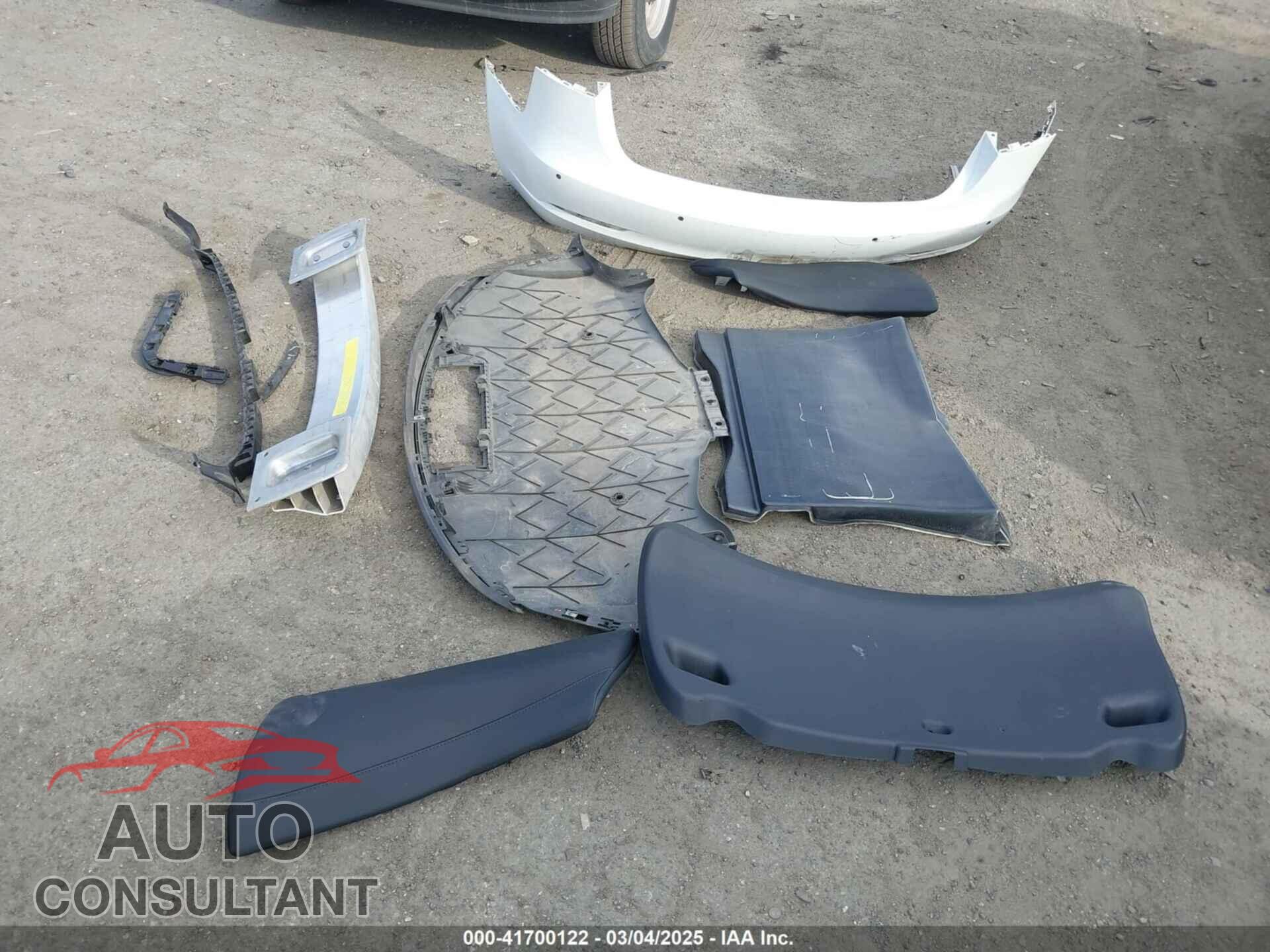 TESLA MODEL 3 2019 - 5YJ3E1EB7KF442390
