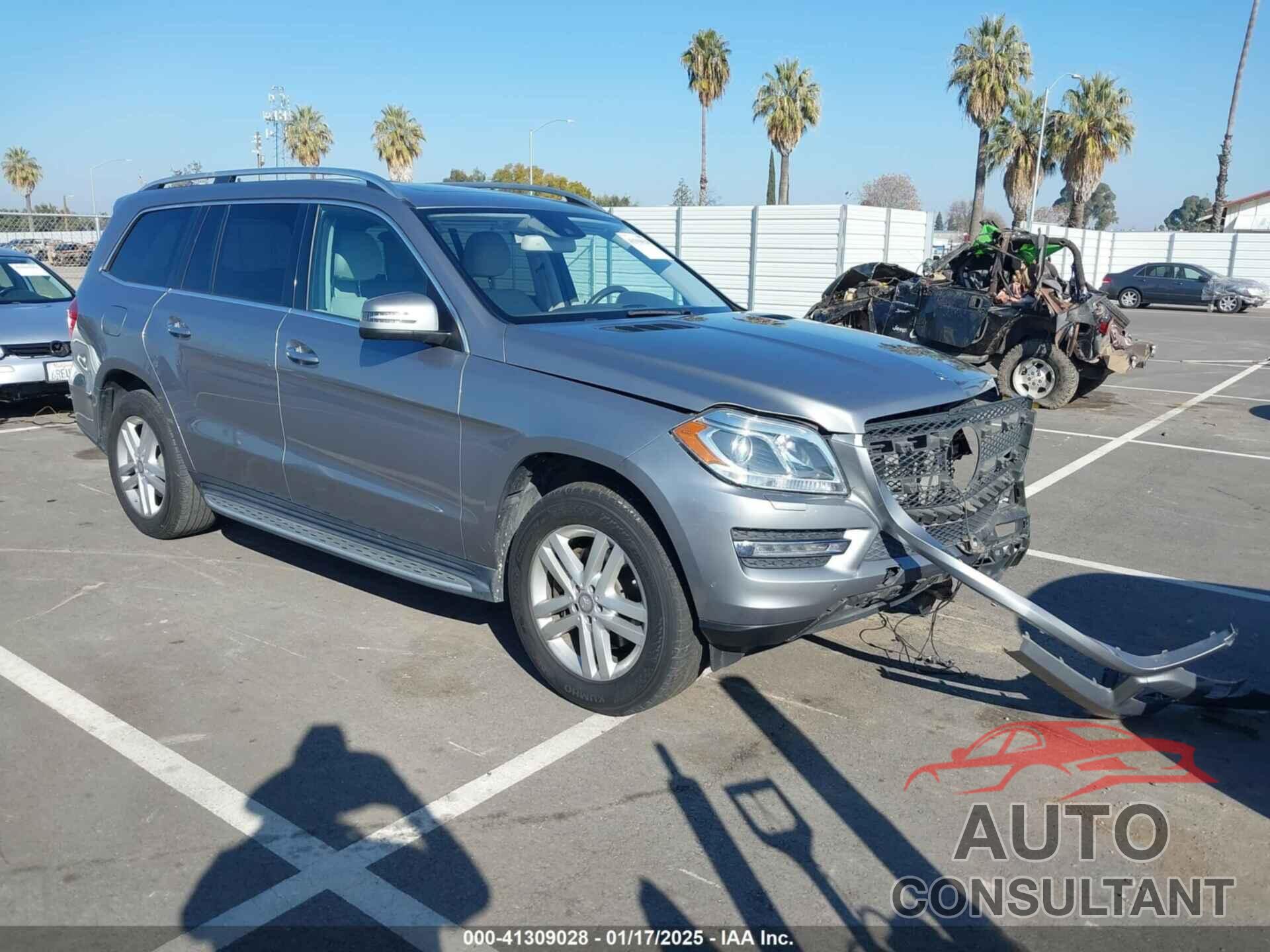 MERCEDES-BENZ GL 450 2016 - 4JGDF6EE1GA700391