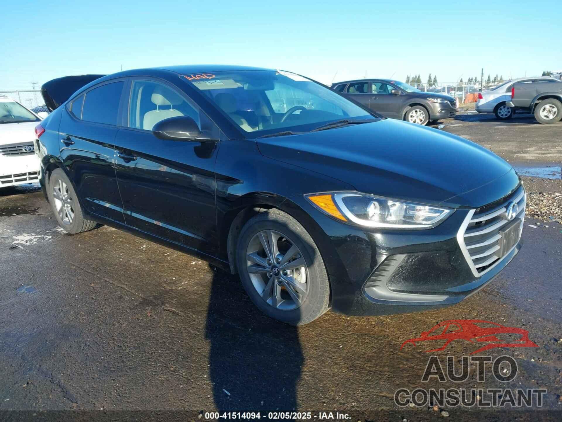 HYUNDAI ELANTRA 2017 - KMHD84LF0HU164379