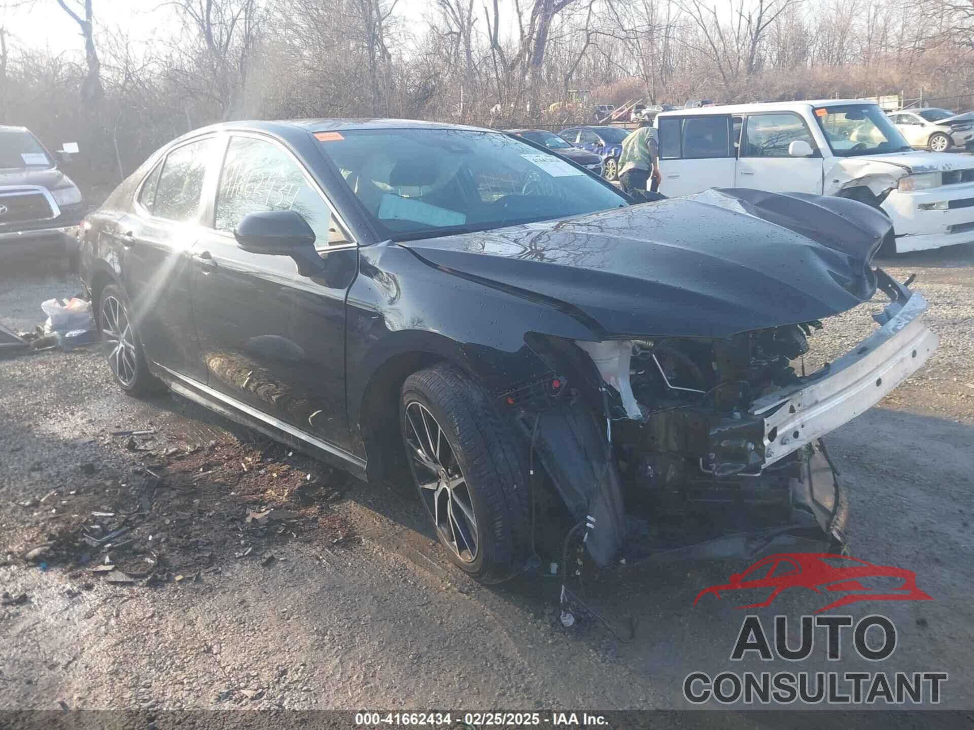TOYOTA CAMRY 2021 - 4T1G11AK6MU612134