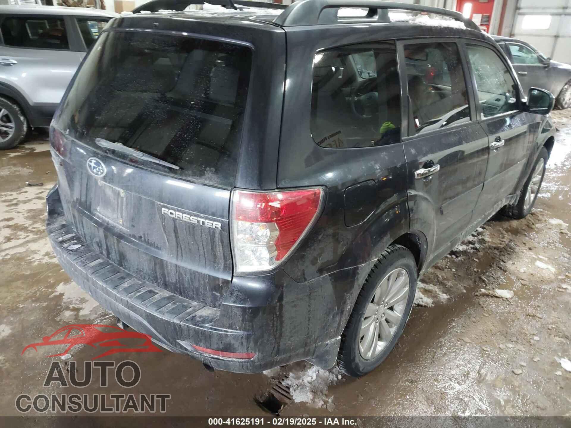 SUBARU FORESTER 2011 - JF2SHBDC1BH760185