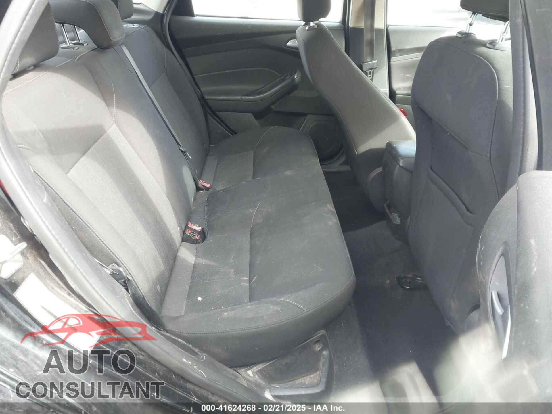 FORD FOCUS 2016 - 1FADP3F21GL235559