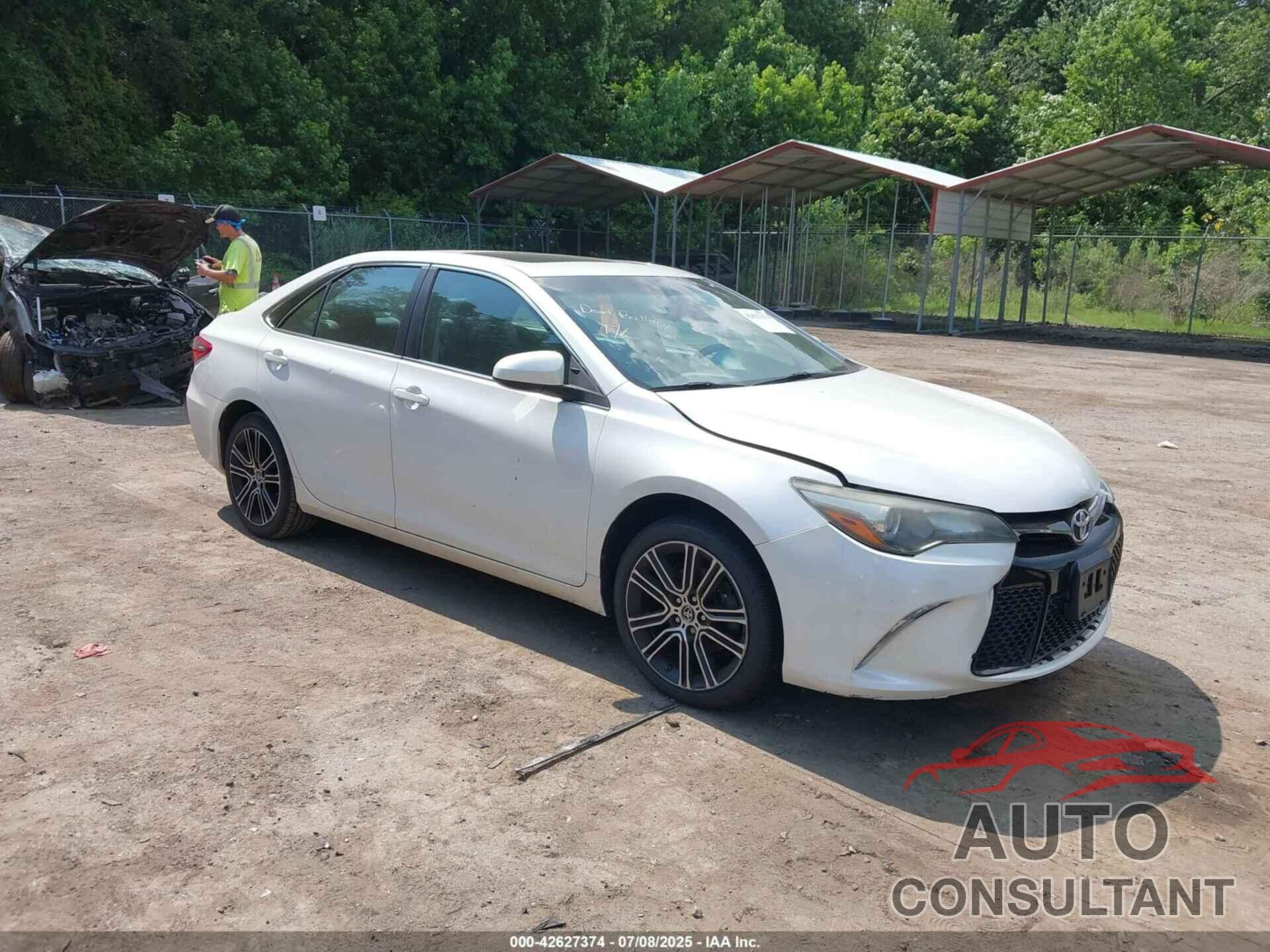 TOYOTA CAMRY 2016 - 4T1BF1FK4GU559815